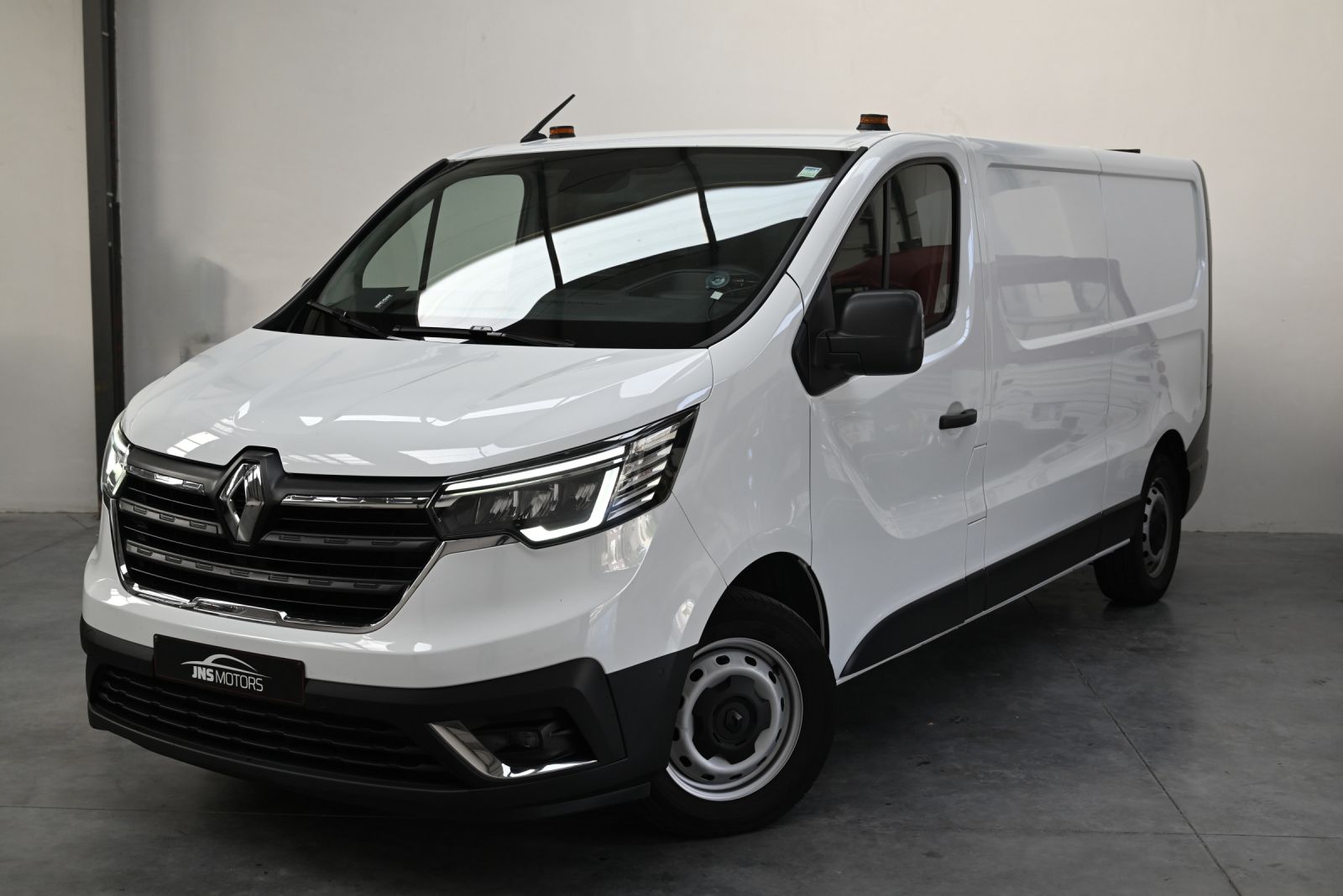 JNS Motors | Renault Trafic L2H1 – 2.0 dCi 150pk – Bouwjaar 2022