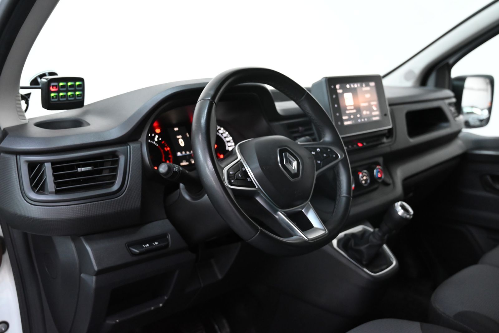 JNS Motors | Renault Trafic L2H1 – 2.0 dCi 150pk – Bouwjaar 2022
