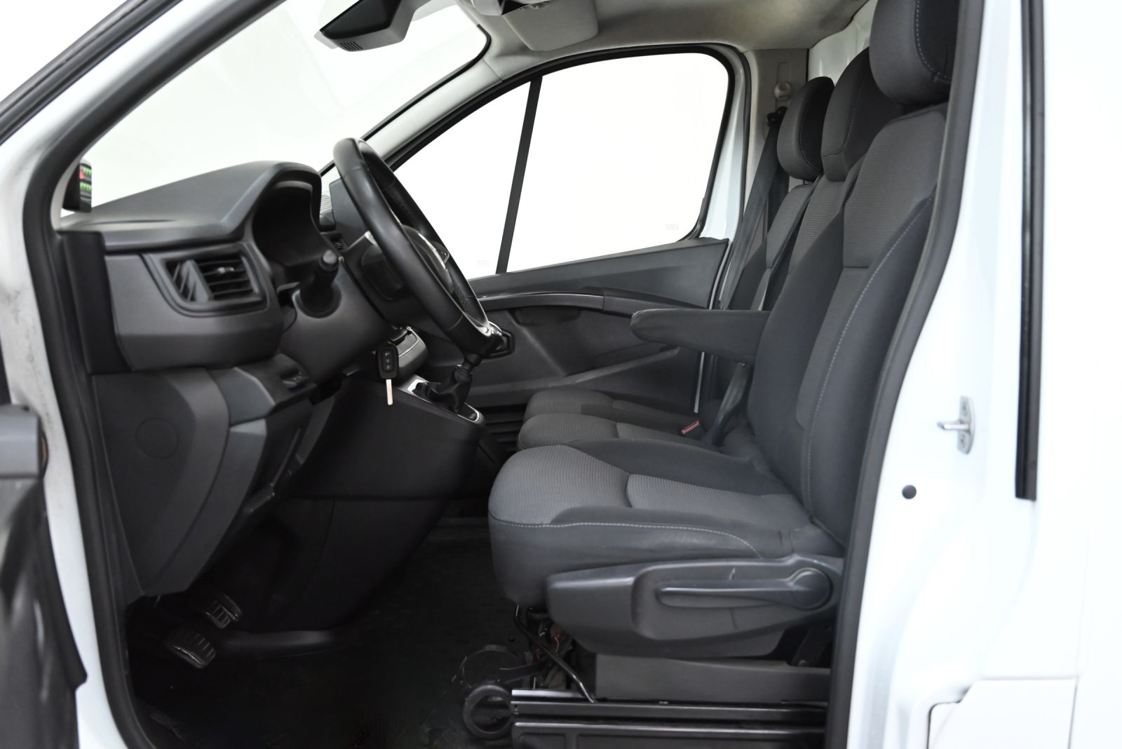 JNS Motors | Renault Trafic L2H1 – 2.0 dCi 150pk – Bouwjaar 2022