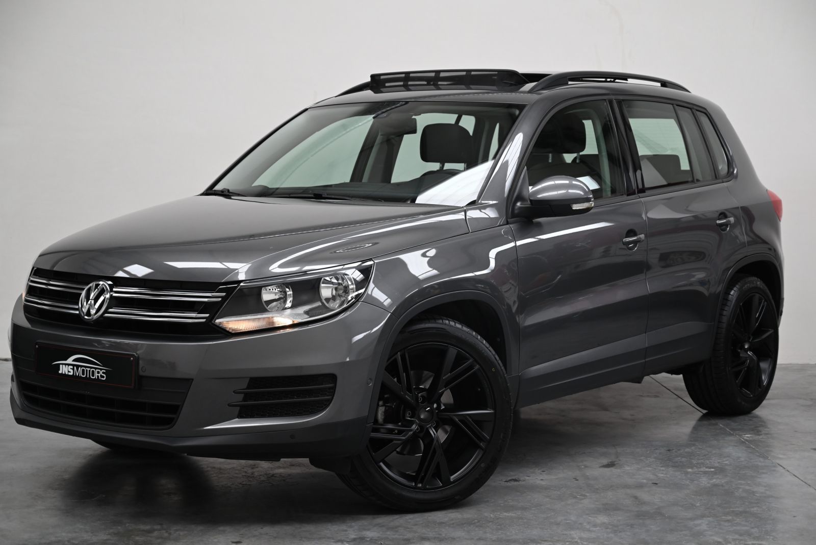 JNS Motors | Volkswagen Tiguan 1.4 TSI Comfortline DSG – Slechts 84.000 km – Belgische wagen