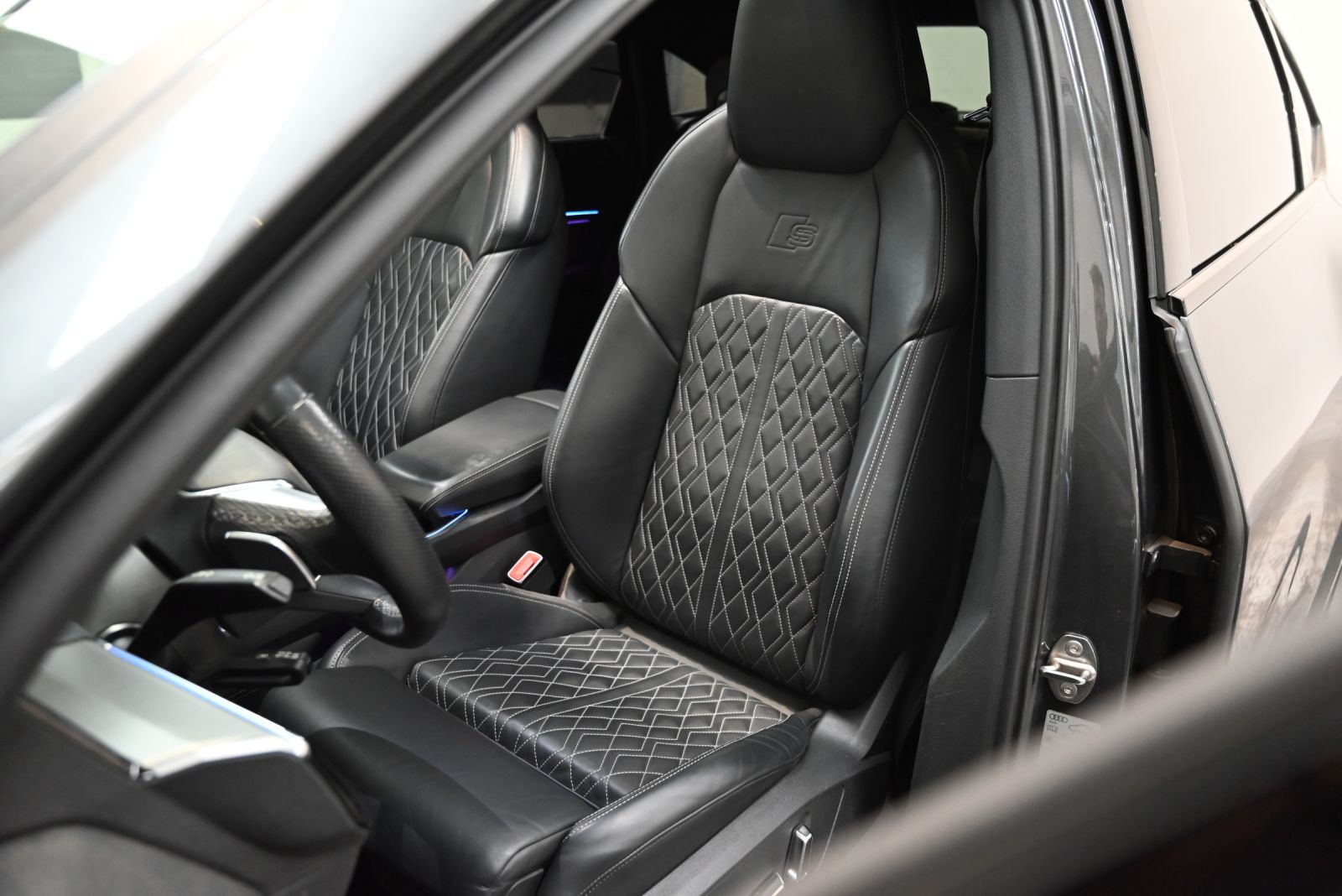 JNS Motors | Audi e-tron Sportback S – 509 pk van pure elektrische kracht