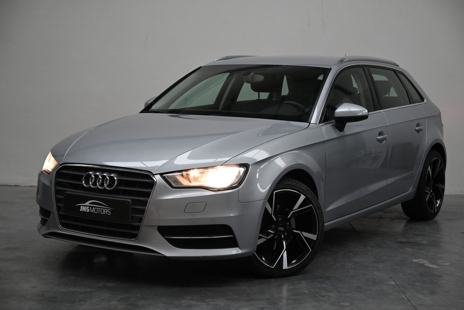 JNS Motors | Audi A3 Sportback 1.6 TDI Ultra – 2015 