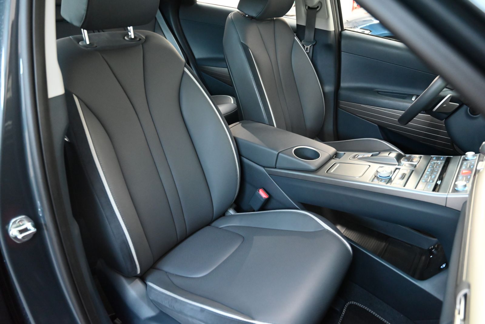 JNS Motors | Hyundai NEXO Hydrogen – 02/2022 – 1e eigenaar – BTW aftrekbaar – 1 jaar garantie