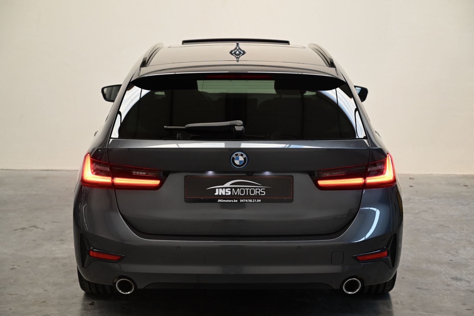 JNS Motors | BMW 330e Sportline - 2021 - 35.000km 