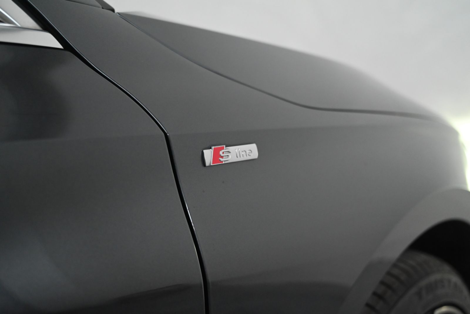 JNS Motors | Audi A3 40 TFSI e S line – Plug-in hybride, sportief design, maximaal fiscaal voordeel