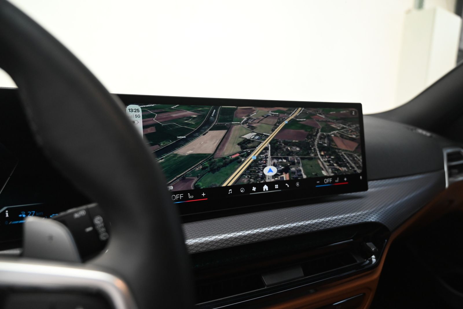 JNS Motors |  BMW M Sport – High-end uitvoering – Belgische 1e eigenaar – Garantie tot 3 jaar - 2025