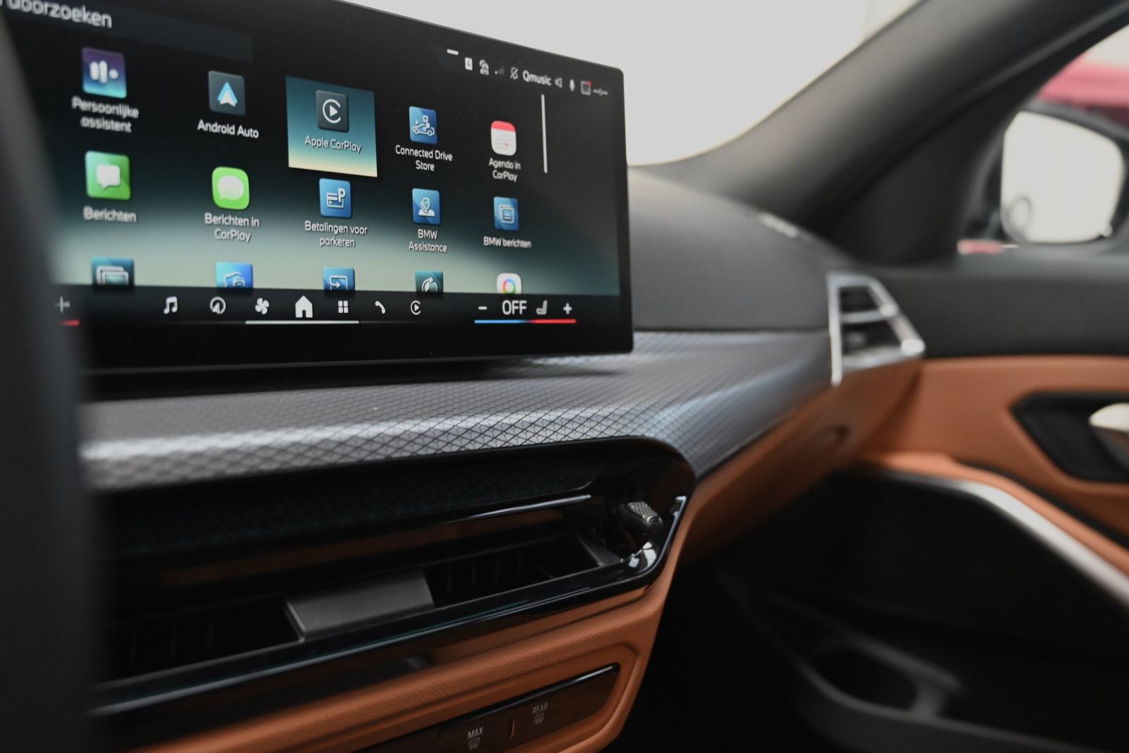 JNS Motors |  BMW M Sport – High-end uitvoering – Belgische 1e eigenaar – Garantie tot 3 jaar - 2025