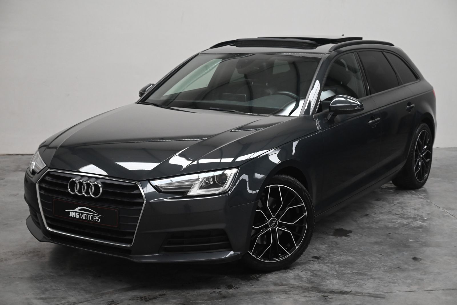 JNS Motors | AUDI A4 AVANT ULTRA 2018 - Een Perfecte Combinatie van Elegantie, Comfort en Technologie