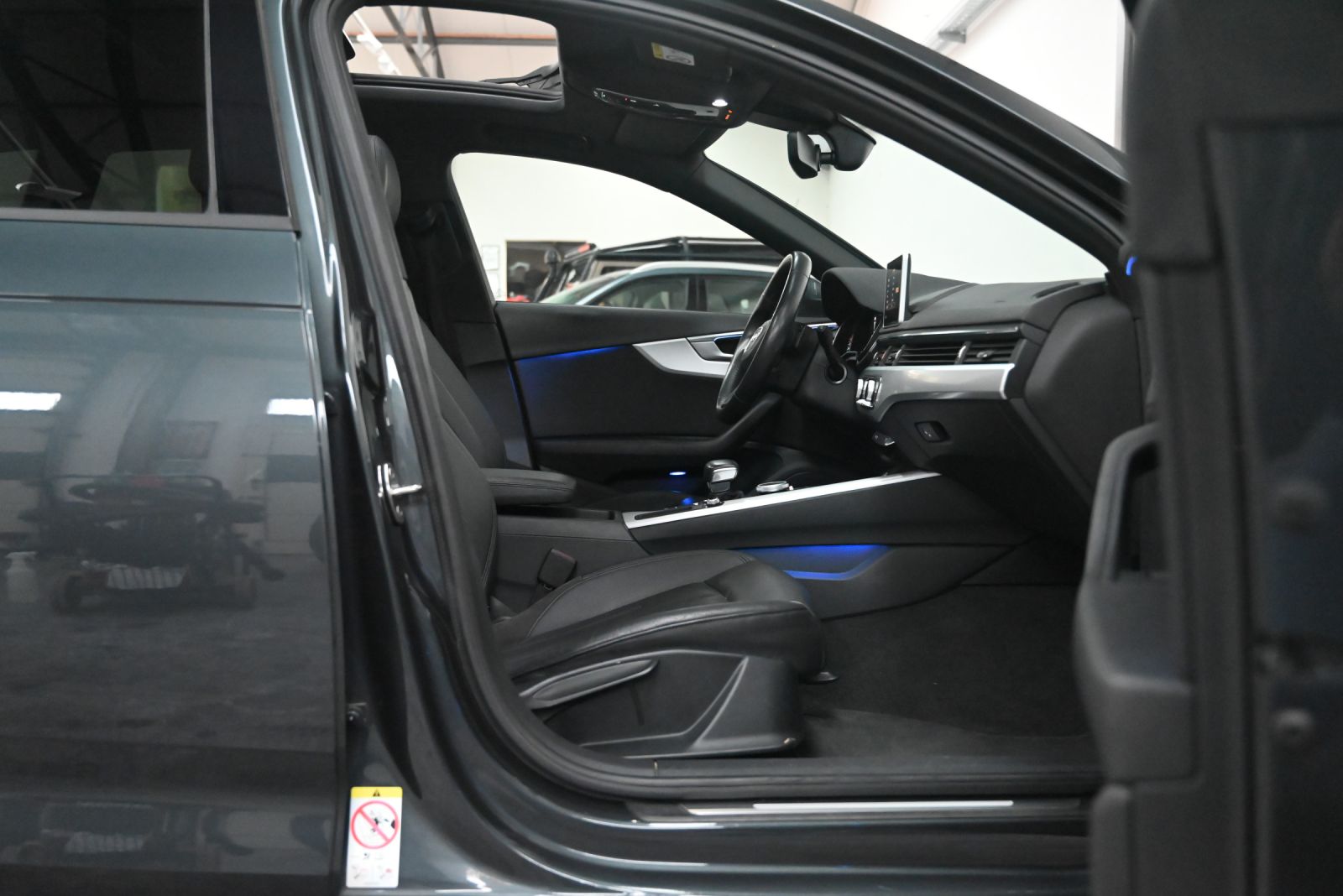 JNS Motors | AUDI A4 AVANT ULTRA 2018 - Een Perfecte Combinatie van Elegantie, Comfort en Technologie