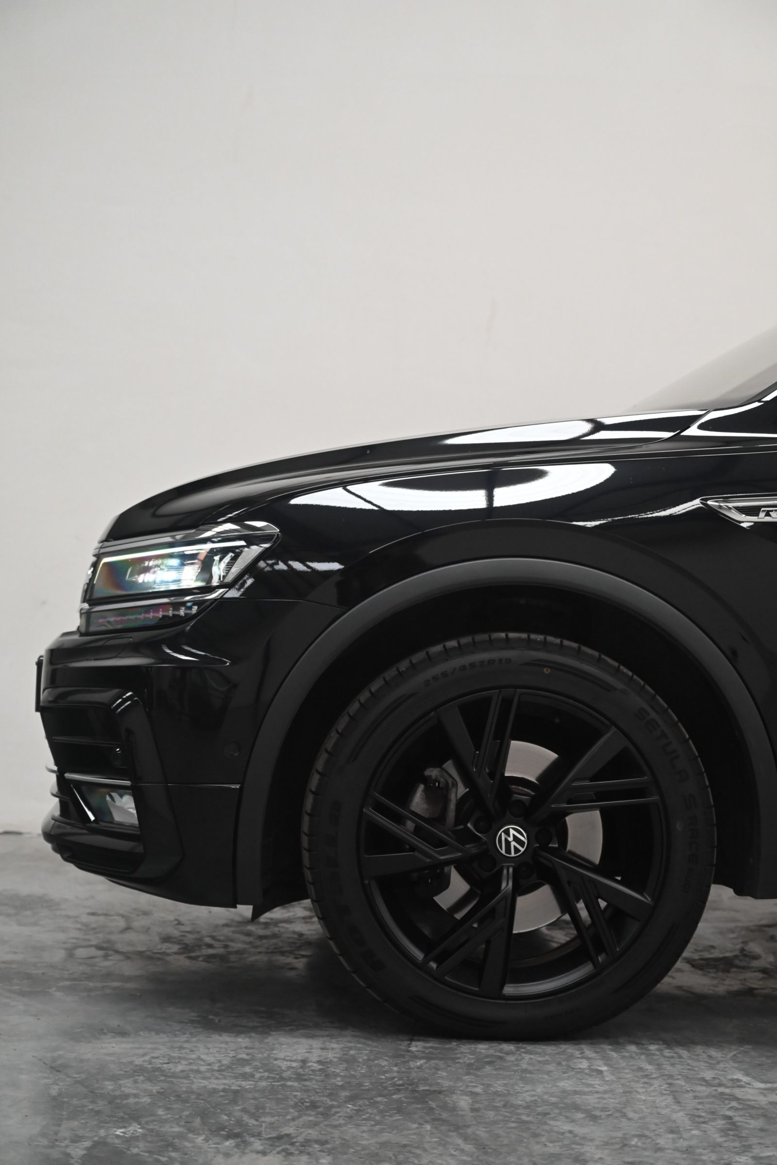 JNS Motors | Volkswagen Tiguan Allspace 4MOTION R-Line (2020) – Sportief & Ruim 