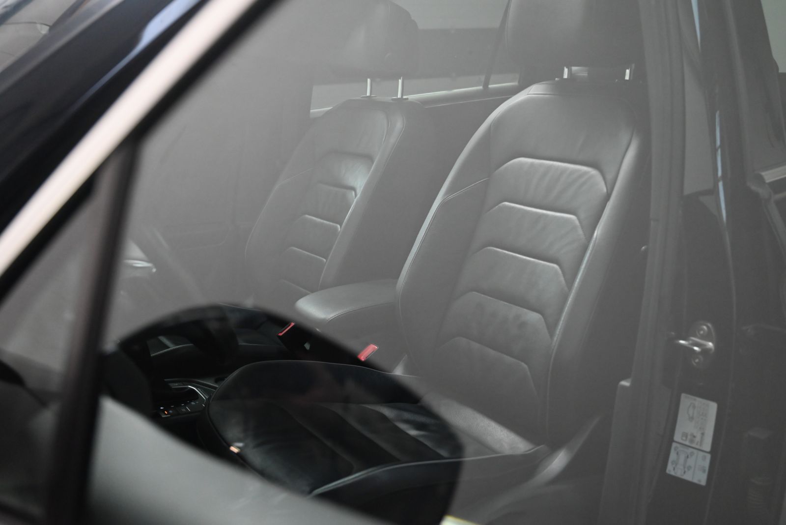 JNS Motors | Volkswagen Tiguan Allspace 4MOTION R-Line (2020) – Sportief & Ruim 