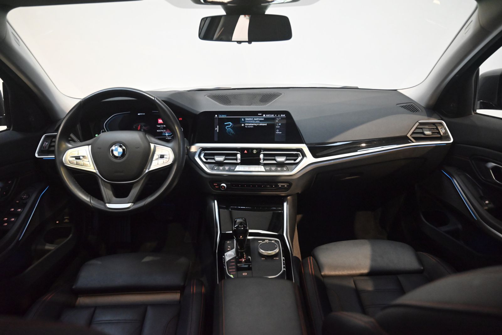 JNS Motors | BMW 330e Sport Line 2021 – Uitgebreide opties – Belgische 1e Eigenaar – BTW Wagen     