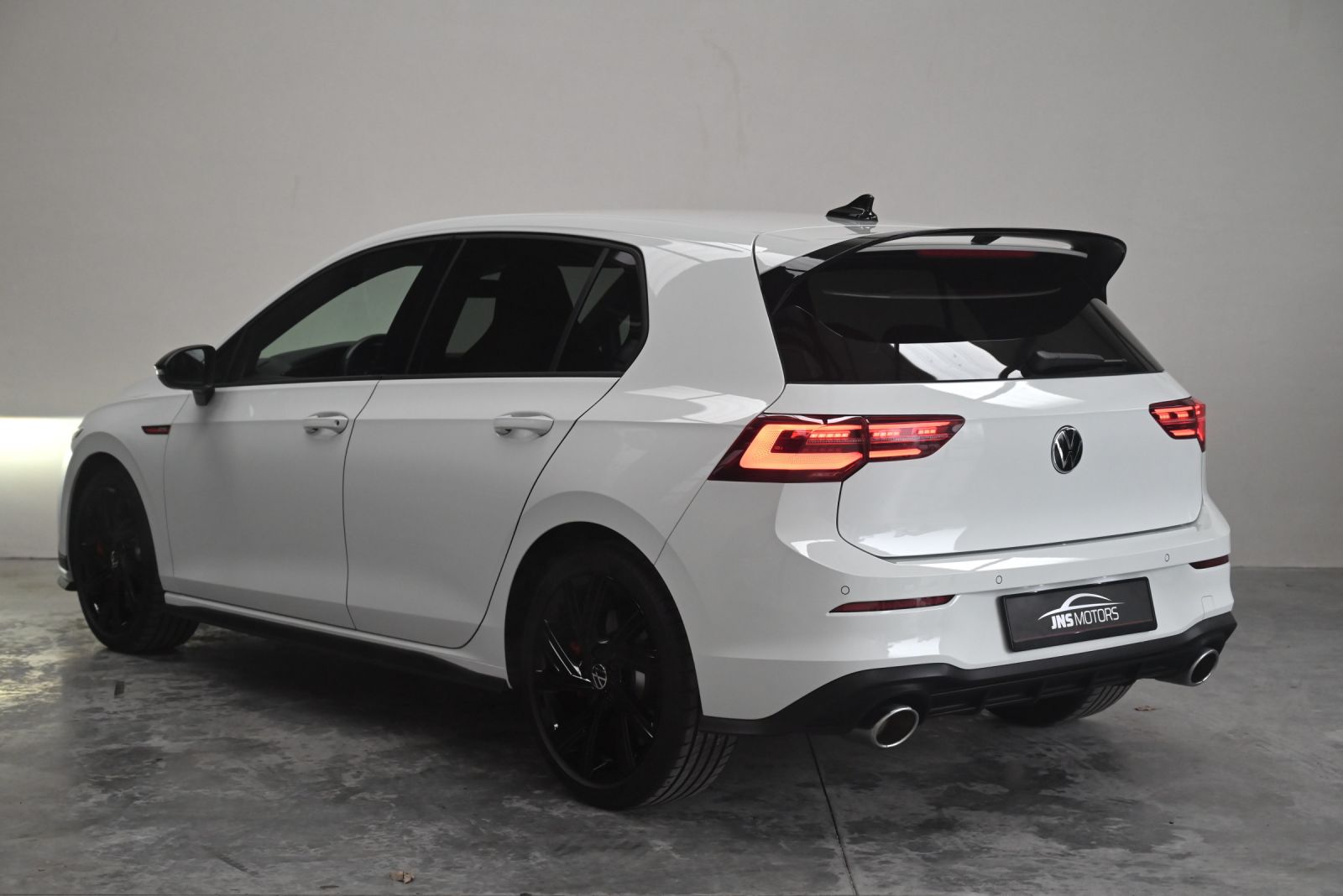 JNS Motors | Volkswagen Golf GTI Clubsport 2.0 TSI DSG – 300pk – Fabrieksgarantie tot 05/2029 – 2de eigenaar