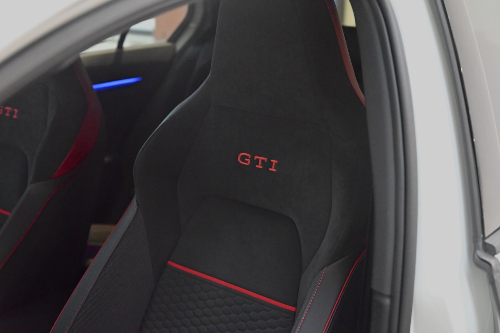 JNS Motors | Volkswagen Golf GTI Clubsport 2.0 TSI DSG – 300pk – Fabrieksgarantie tot 05/2029 – 2de eigenaar