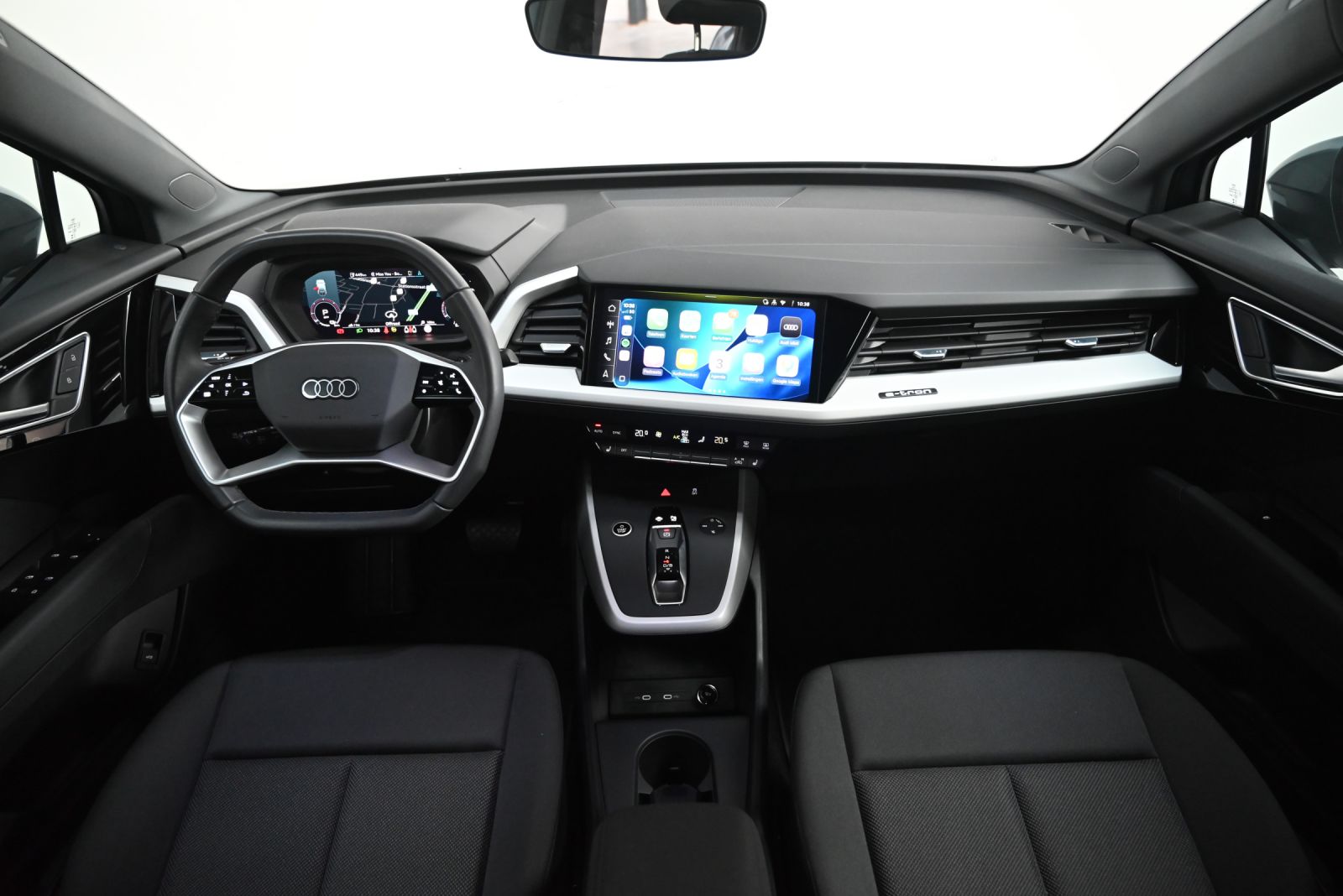 JNS Motors | Audi Q4 E-tron 45 Attraction 2024 8000km