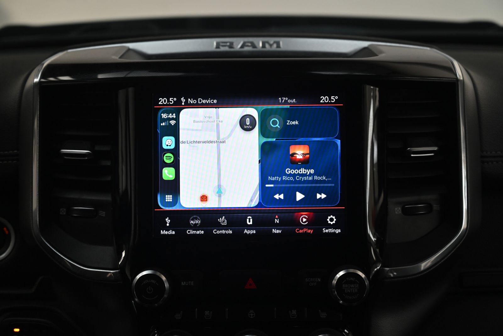 JNS Motors | Dodge RAM 1500 Laramie 5.7 V8 LPG (2020)