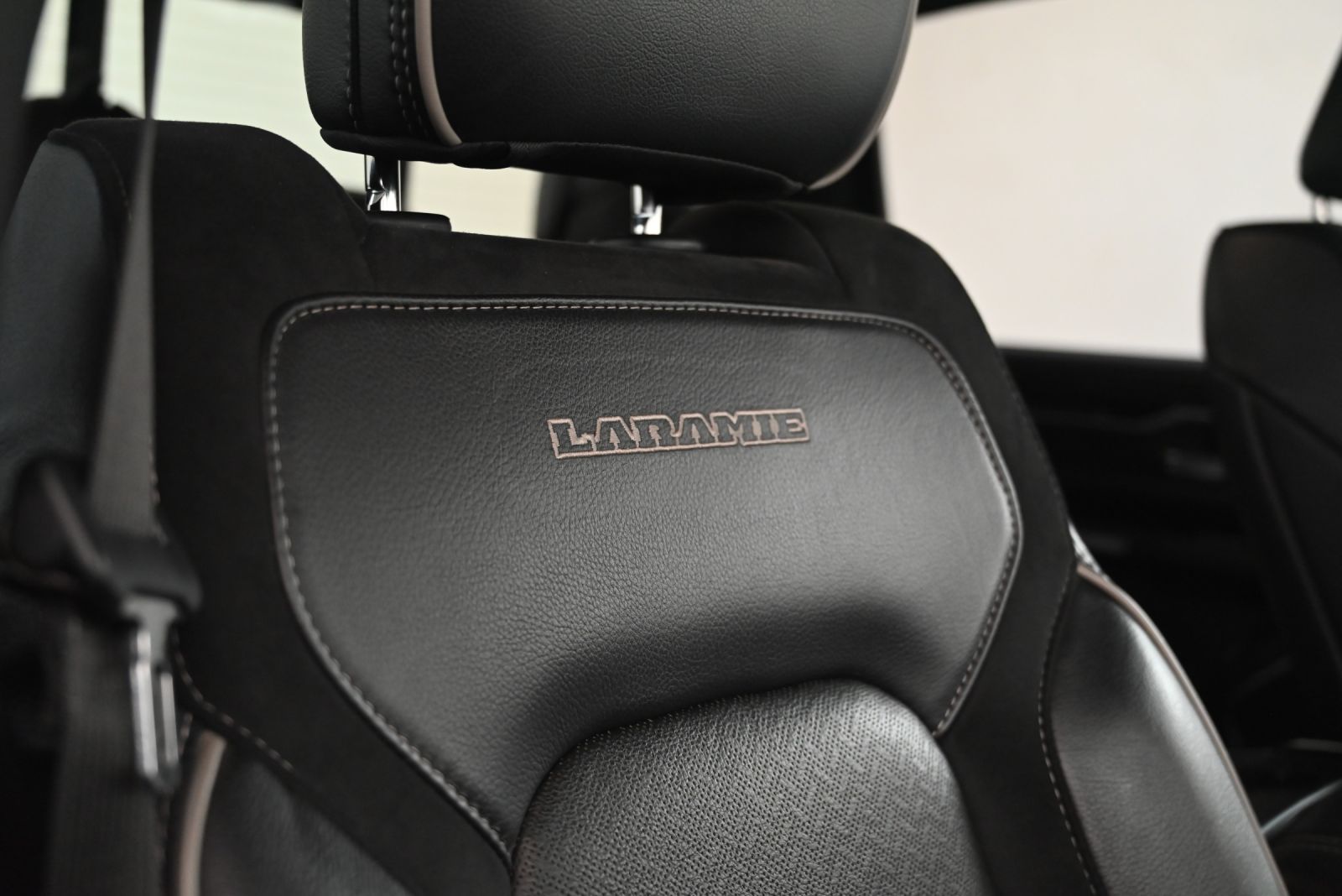 JNS Motors | Dodge RAM 1500 Laramie 5.7 V8 LPG (2020)