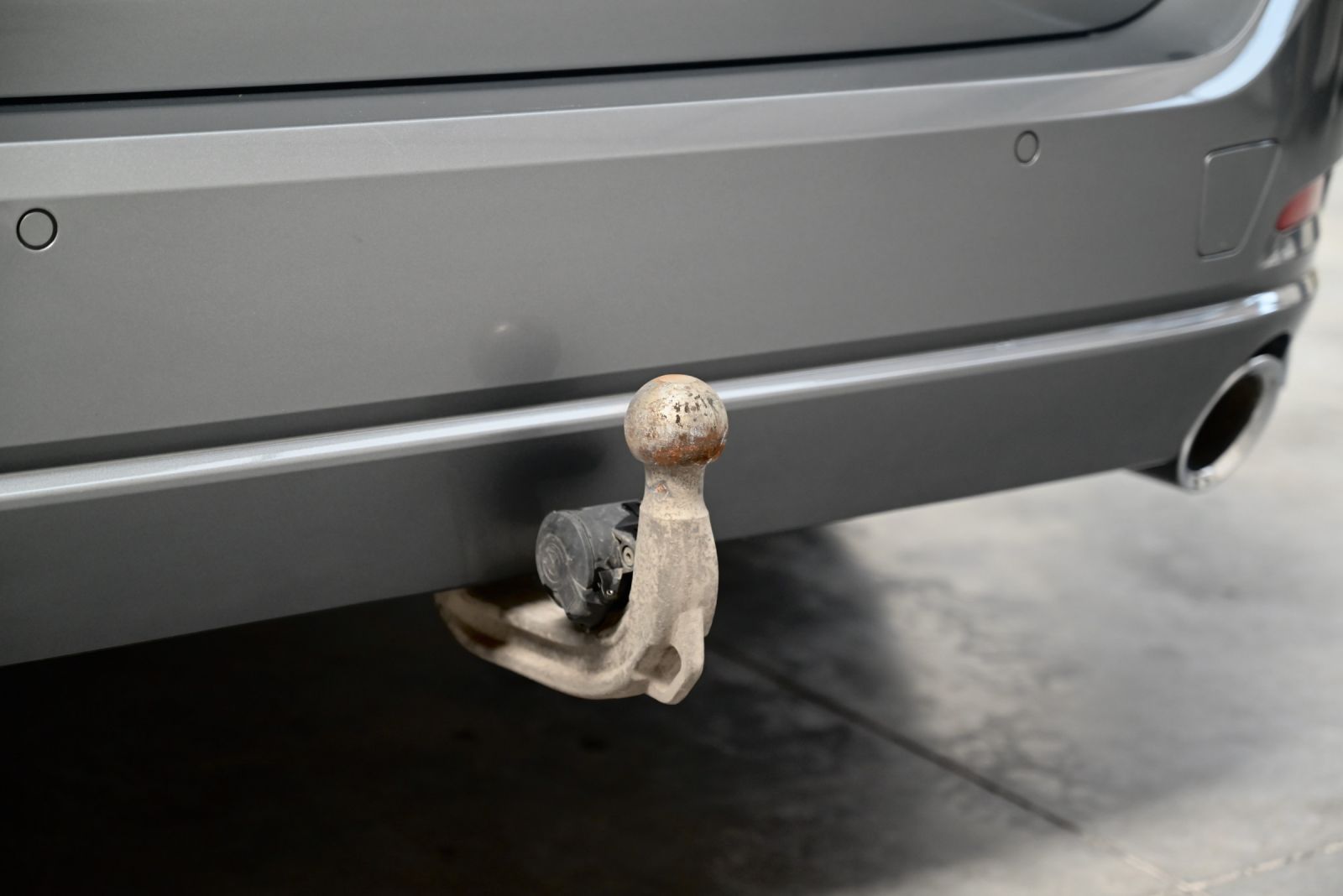 JNS Motors | BMW 3 Reeks Touring Facelift 2022 — Skyscraper Grau — BTW aftrekbaar