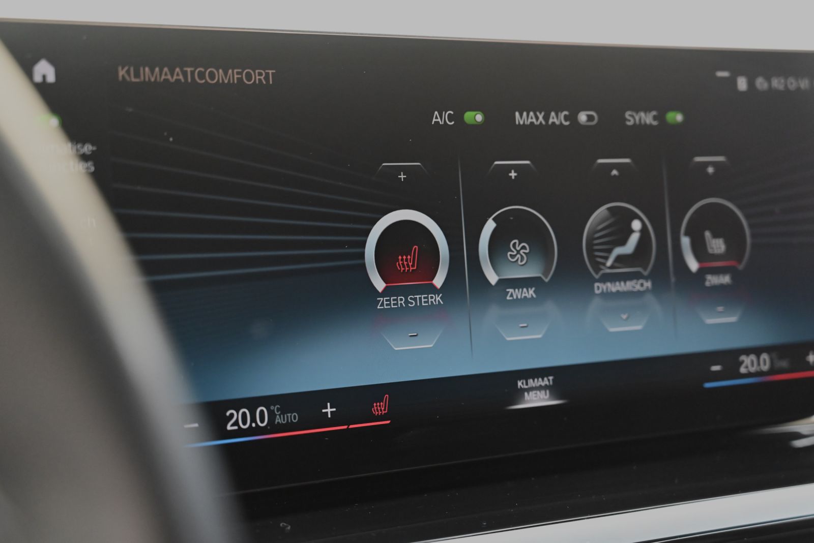 JNS Motors | BMW 3 Reeks Touring Facelift 2022 — Skyscraper Grau — BTW aftrekbaar