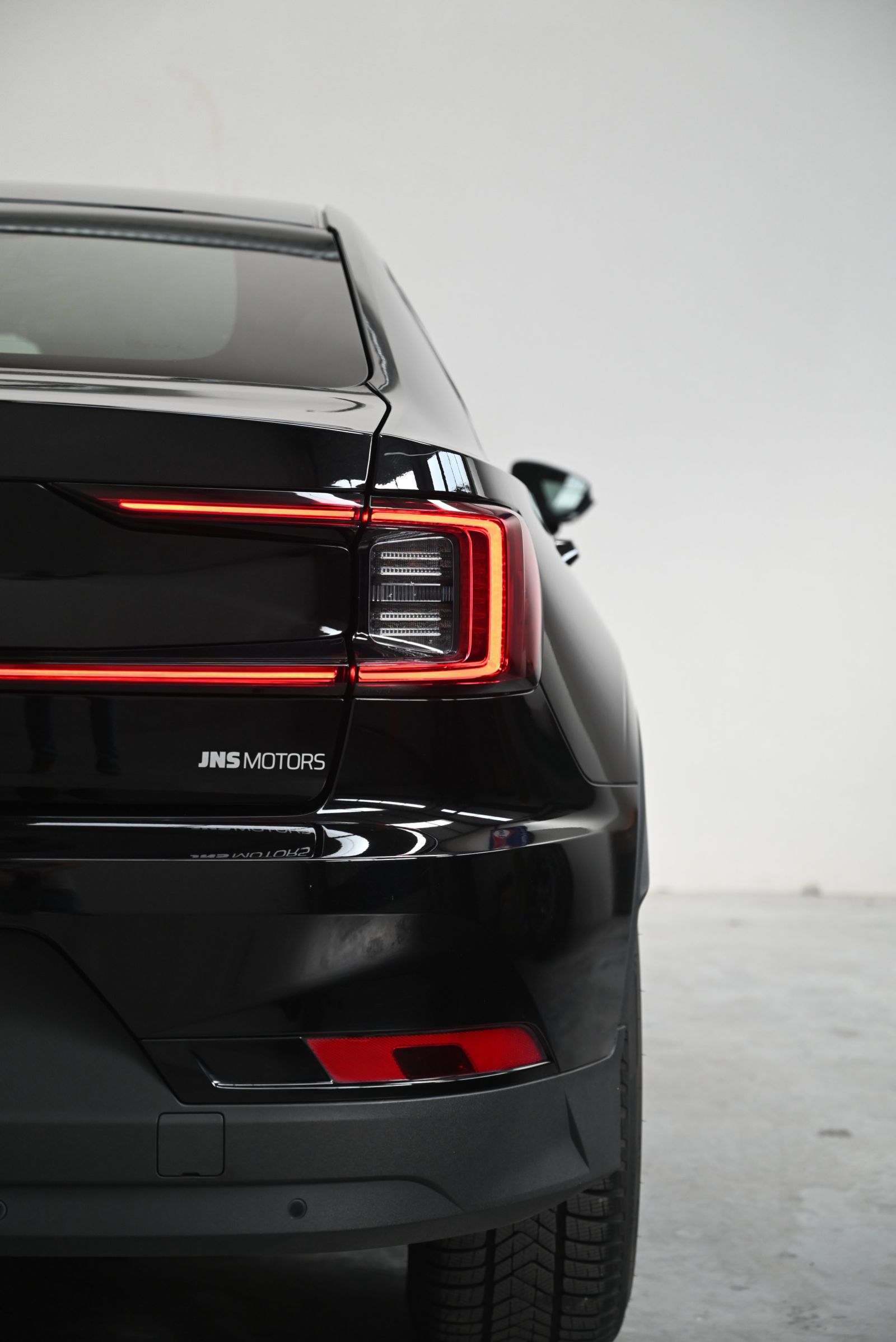 JNS Motors | Polestar 2 Standard Range Single Motor | 69 kWh | MY2023 | 1e eigenaar | Volledig Polestar onderhouden