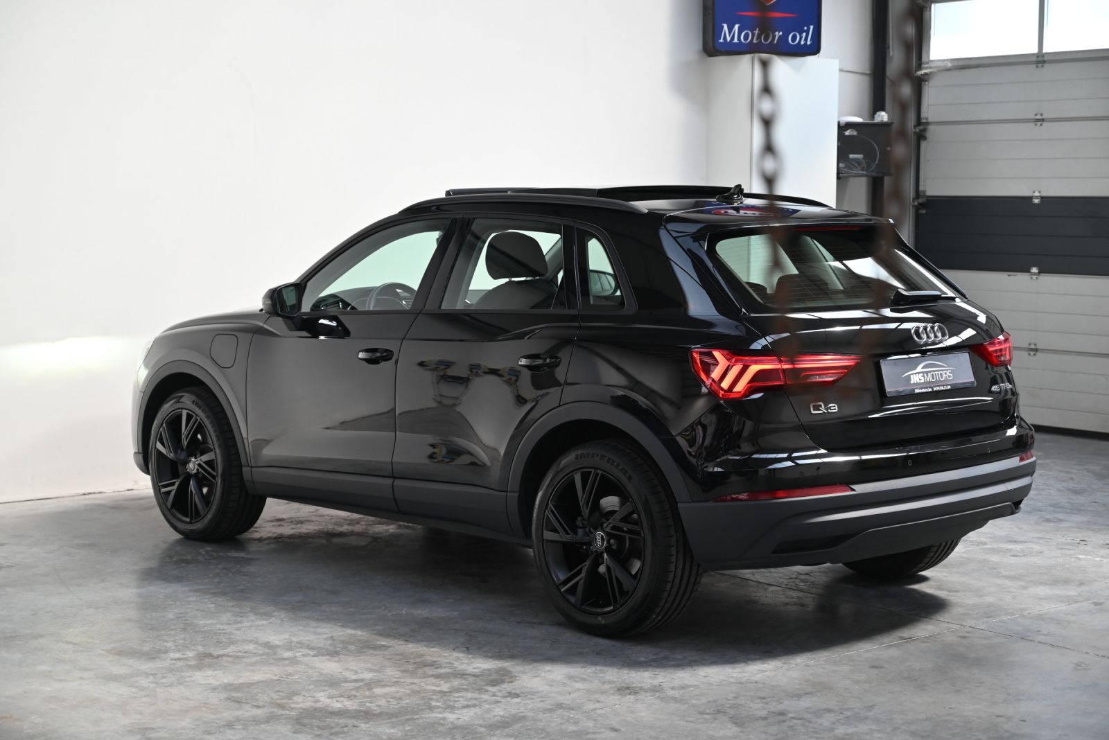 JNS Motors | Audi Q3 45 TFSI e S tronic Plug-in Hybrid | Pano | Memory Seats | 360 Camera | BTW