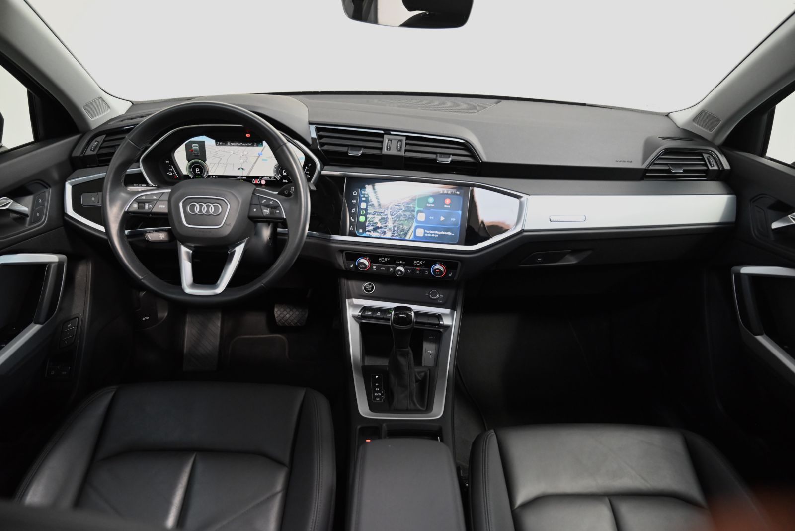 JNS Motors | Audi Q3 45 TFSI e S tronic Plug-in Hybrid | Pano | Memory Seats | 360 Camera | BTW