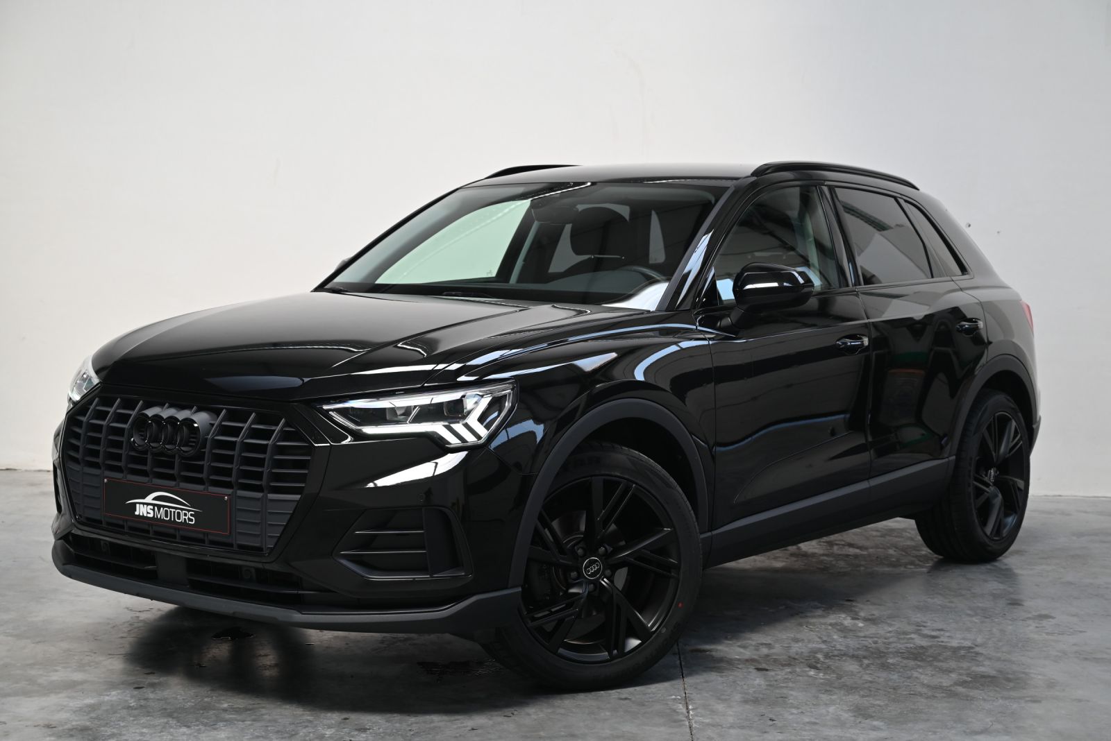 JNS Motors | Audi Q3 35 TFSI S tronic Mild Hybrid | ACC | Memory Seats | Virtual Cockpit | Black Pack