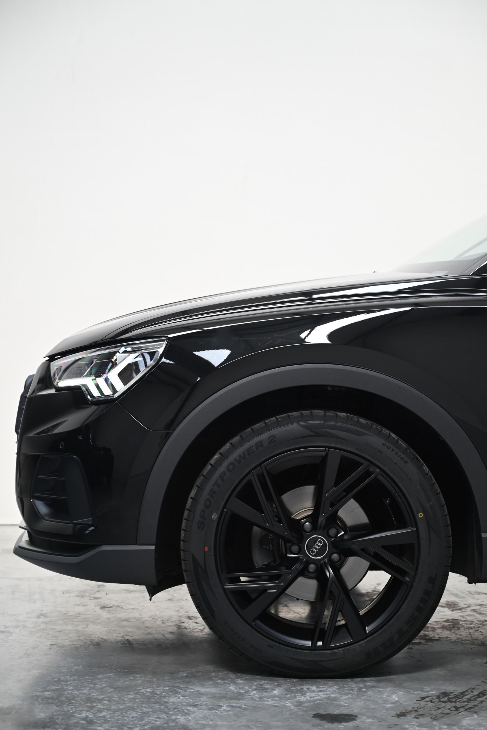 JNS Motors | Audi Q3 35 TFSI S tronic Mild Hybrid | ACC | Memory Seats | Virtual Cockpit | Black Pack