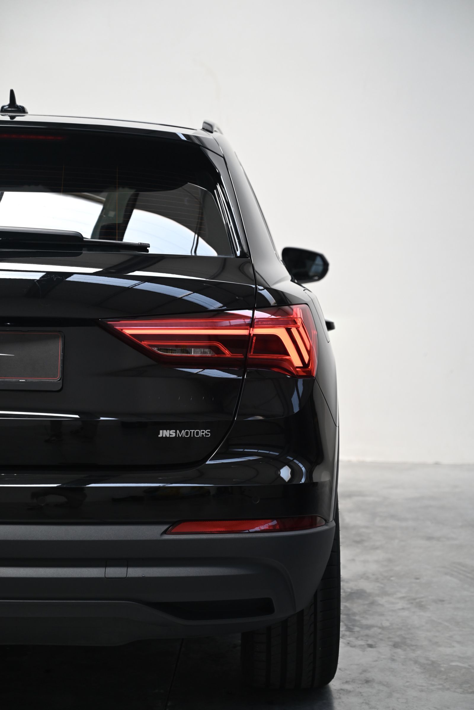 JNS Motors | Audi Q3 35 TFSI S tronic Mild Hybrid | ACC | Memory Seats | Virtual Cockpit | Black Pack