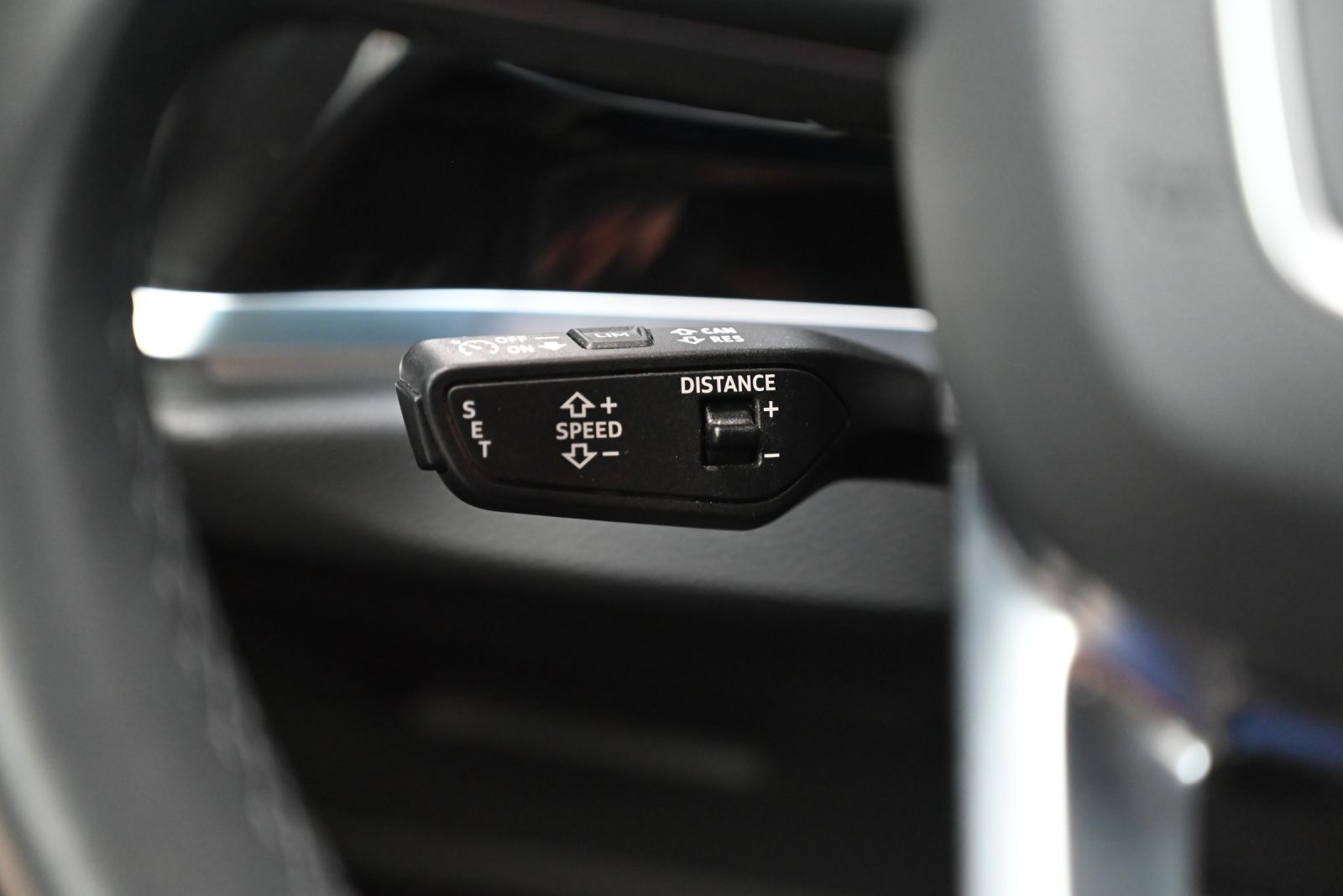 JNS Motors | Audi Q3 35 TFSI S tronic Mild Hybrid | ACC | Memory Seats | Virtual Cockpit | Black Pack