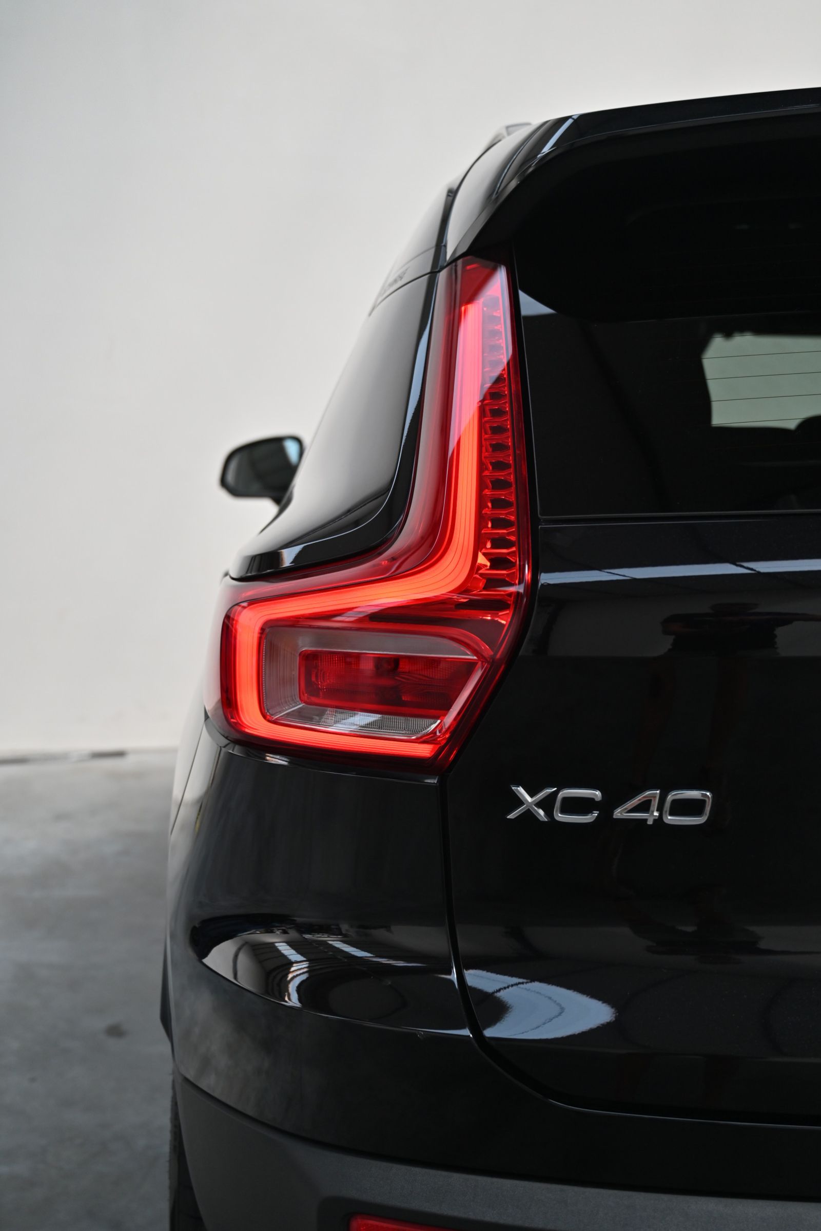 JNS Motors | Volvo XC40 T4 Recharge Plus Bright | Adaptive Cruise | Memory Seats | BTW