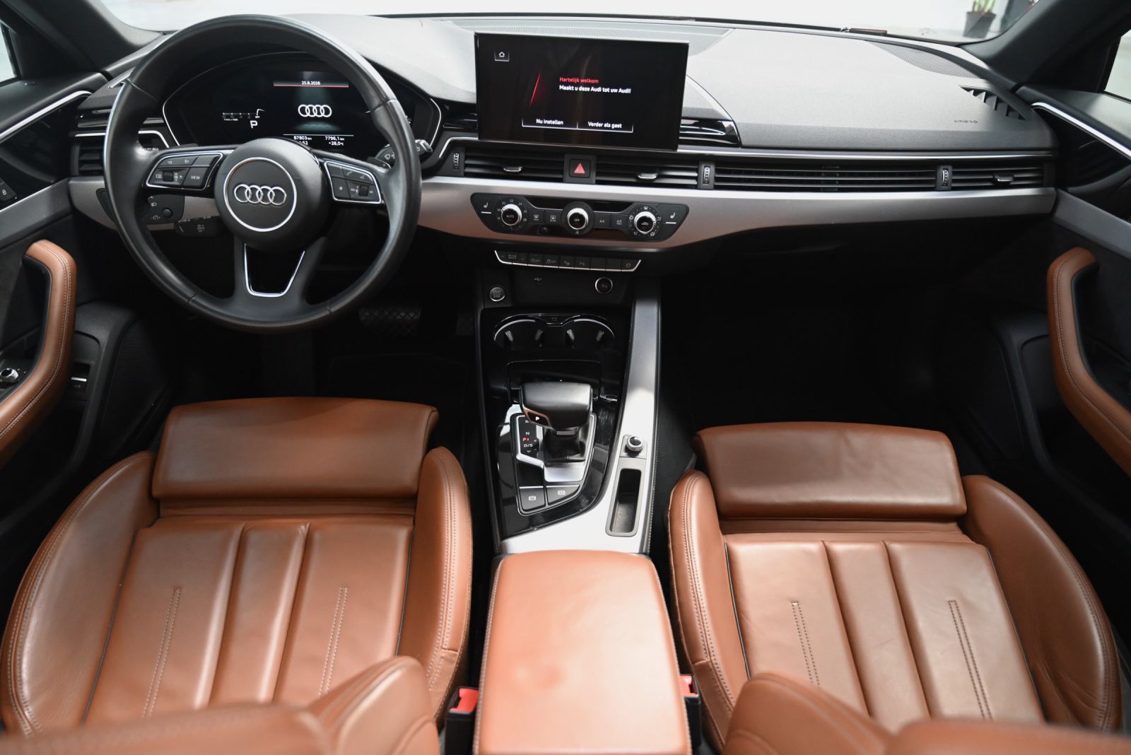 JNS Motors | Audi A4 Avant S line S tronic | Panodak | Leder | Virtual Cockpit | Black Pack