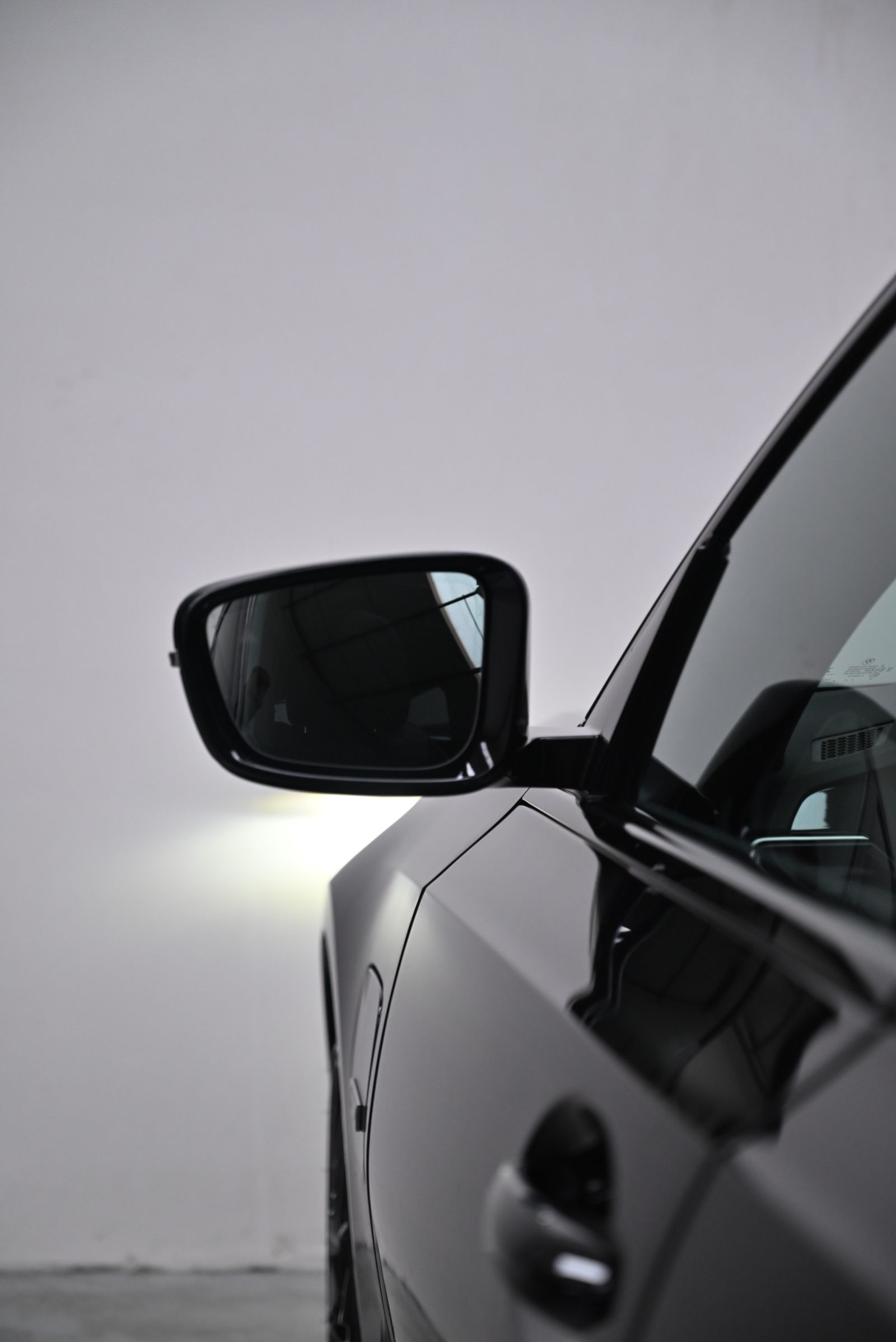 JNS Motors | BMW 330e Touring M Sport | Laserlights | HUD | Pano | Adaptive M | Comfort Access