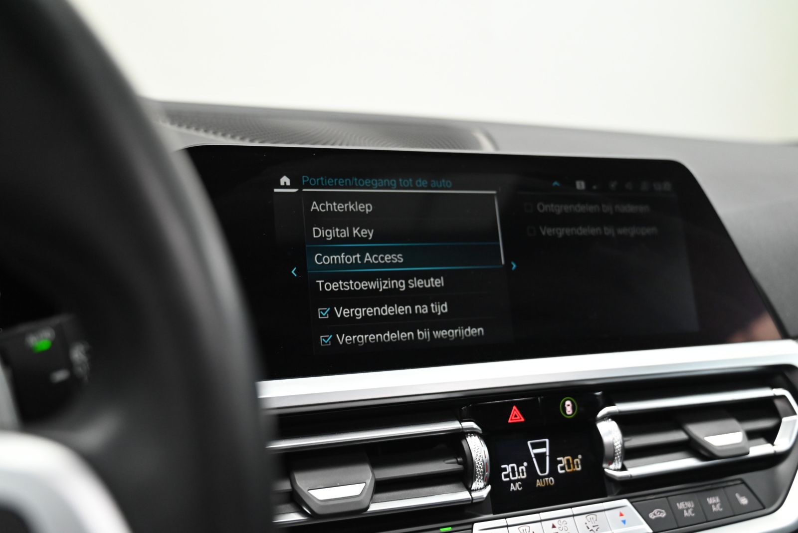 JNS Motors | BMW 330e Touring M Sport | Laserlights | HUD | Pano | Adaptive M | Comfort Access