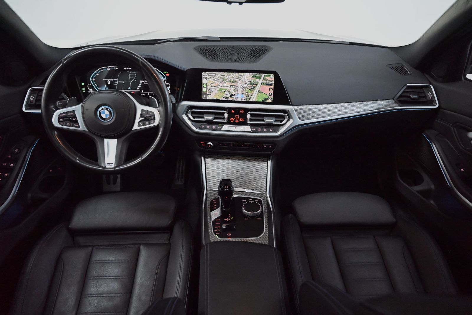 JNS Motors | BMW 330e Touring M Sport | 292 PK | PANO | LASER | HUD | ACC | 360° | 19” | ADAPTIEF M | BTW