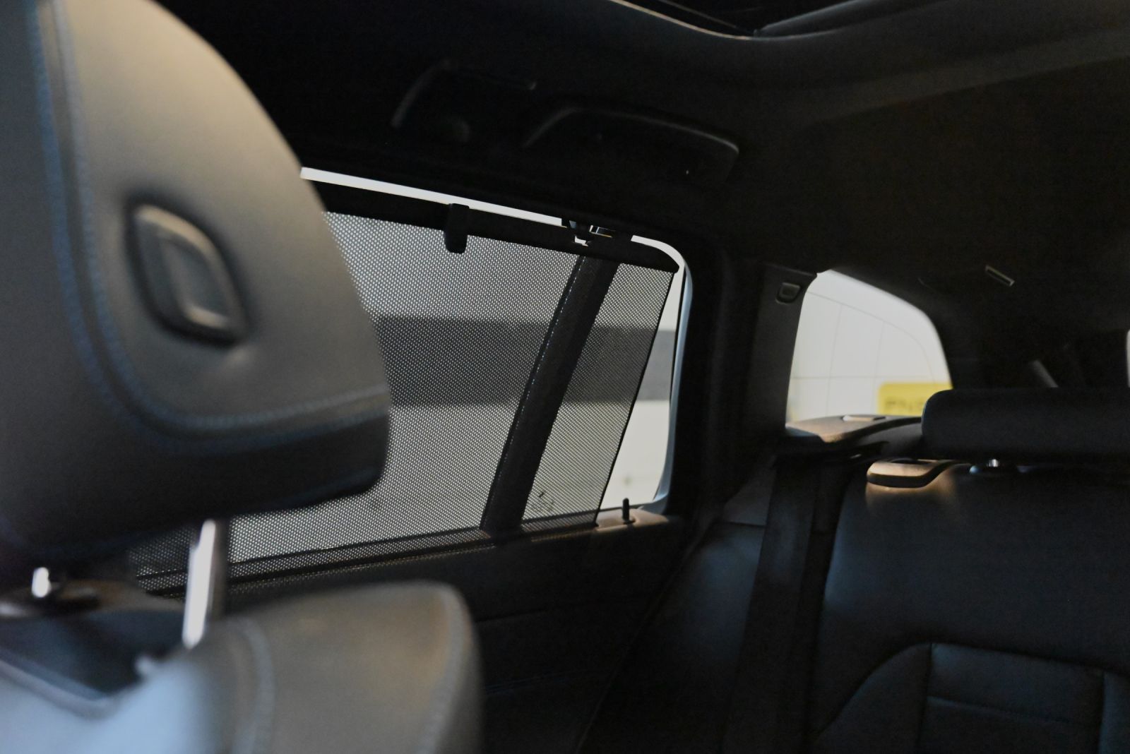 JNS Motors | BMW 330e Touring M Sport | 292 PK | PANO | LASER | HUD | ACC | 360° | 19” | ADAPTIEF M | BTW