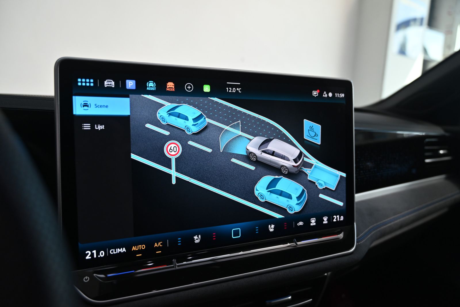 JNS Motors | VOLKSWAGEN PASSAT VARIANT 1.5 eTSI R-LINE | HUD | MATRIX | ACC | MEMORY | TREKHAAK