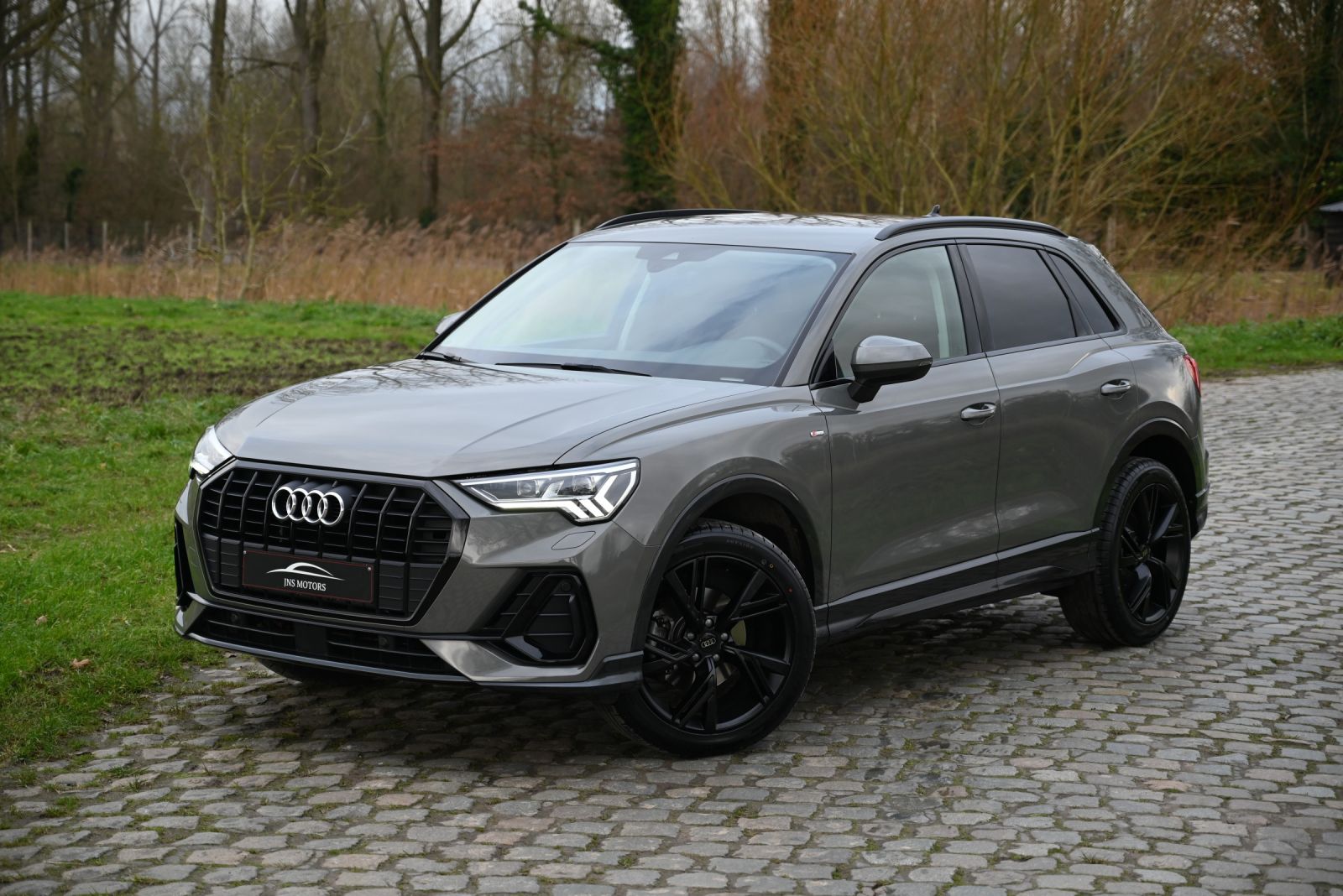 JNS Motors | Audi Q3 S-line 35tfsi Shadow Line 2020