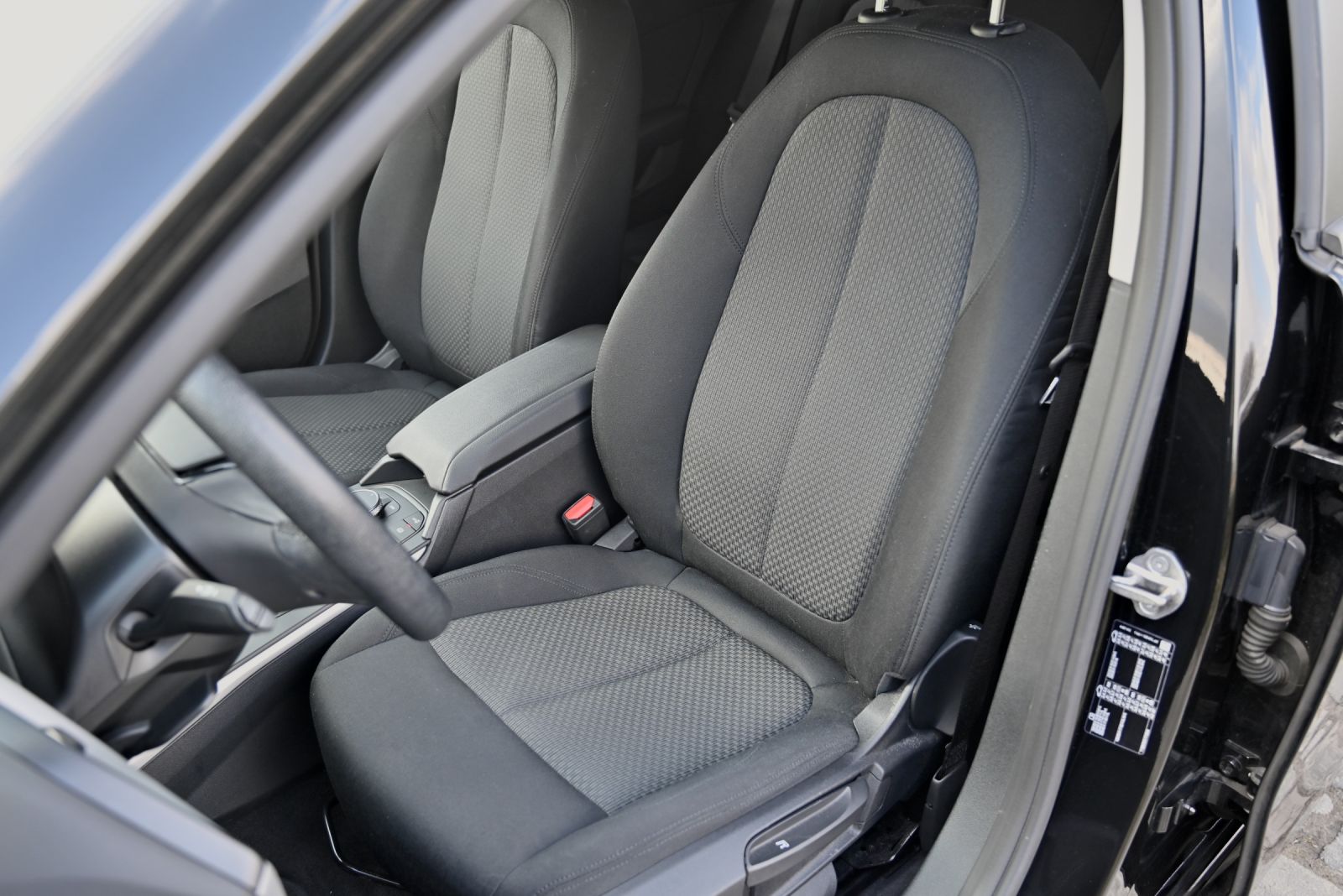 JNS Motors | BMW 118i Advantage 2021 