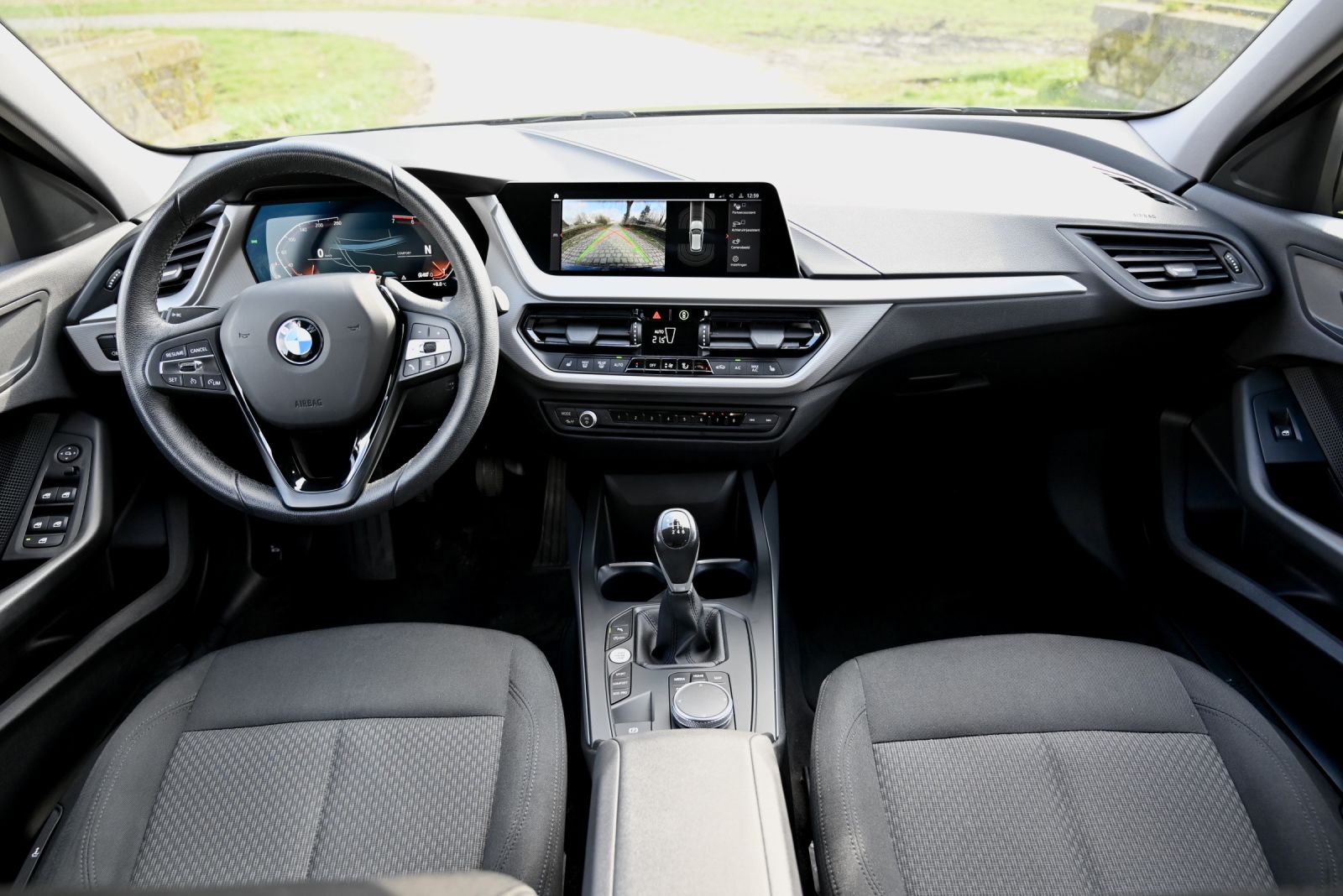 JNS Motors | BMW 118i Advantage 2021 