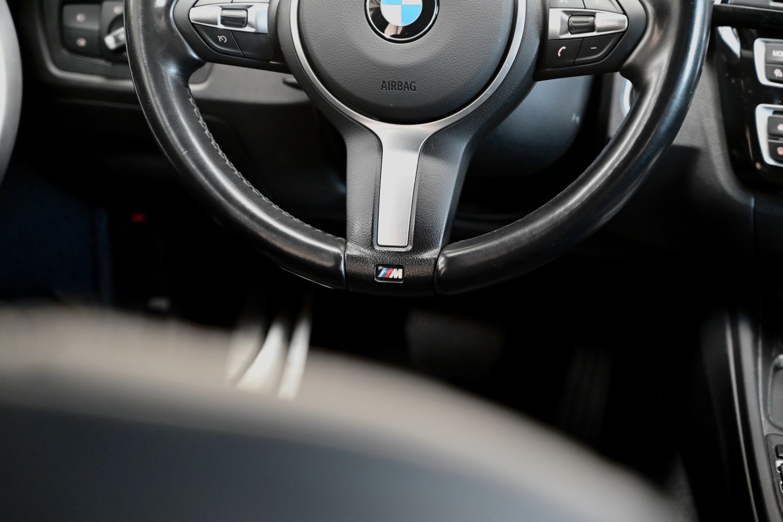 JNS Motors | BMW 318iA Touring M-Pack 2019
