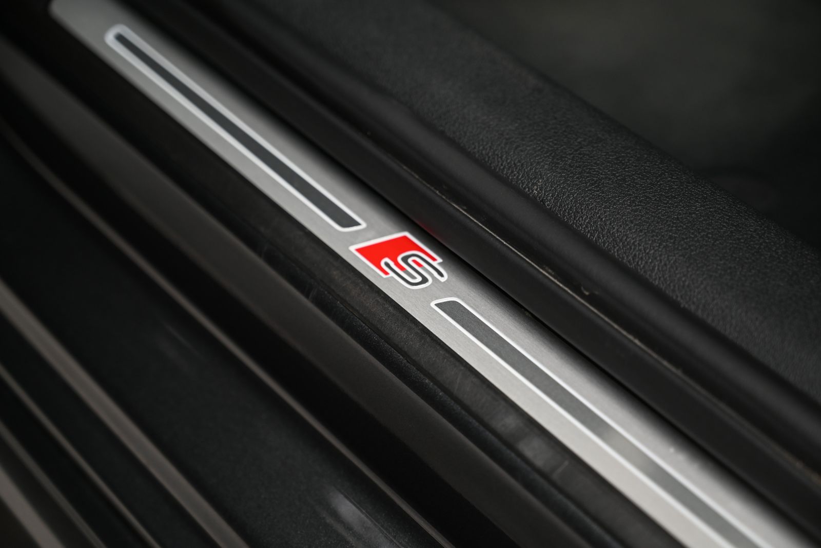 JNS Motors | Audi A4 35TDI  S-Line Facelift 2021 