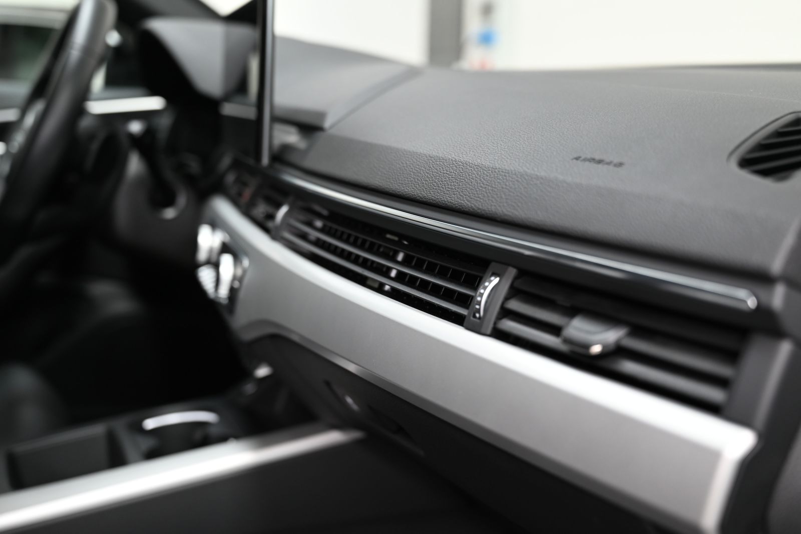 JNS Motors | Audi A4 35TDI  S-Line Facelift 2021 