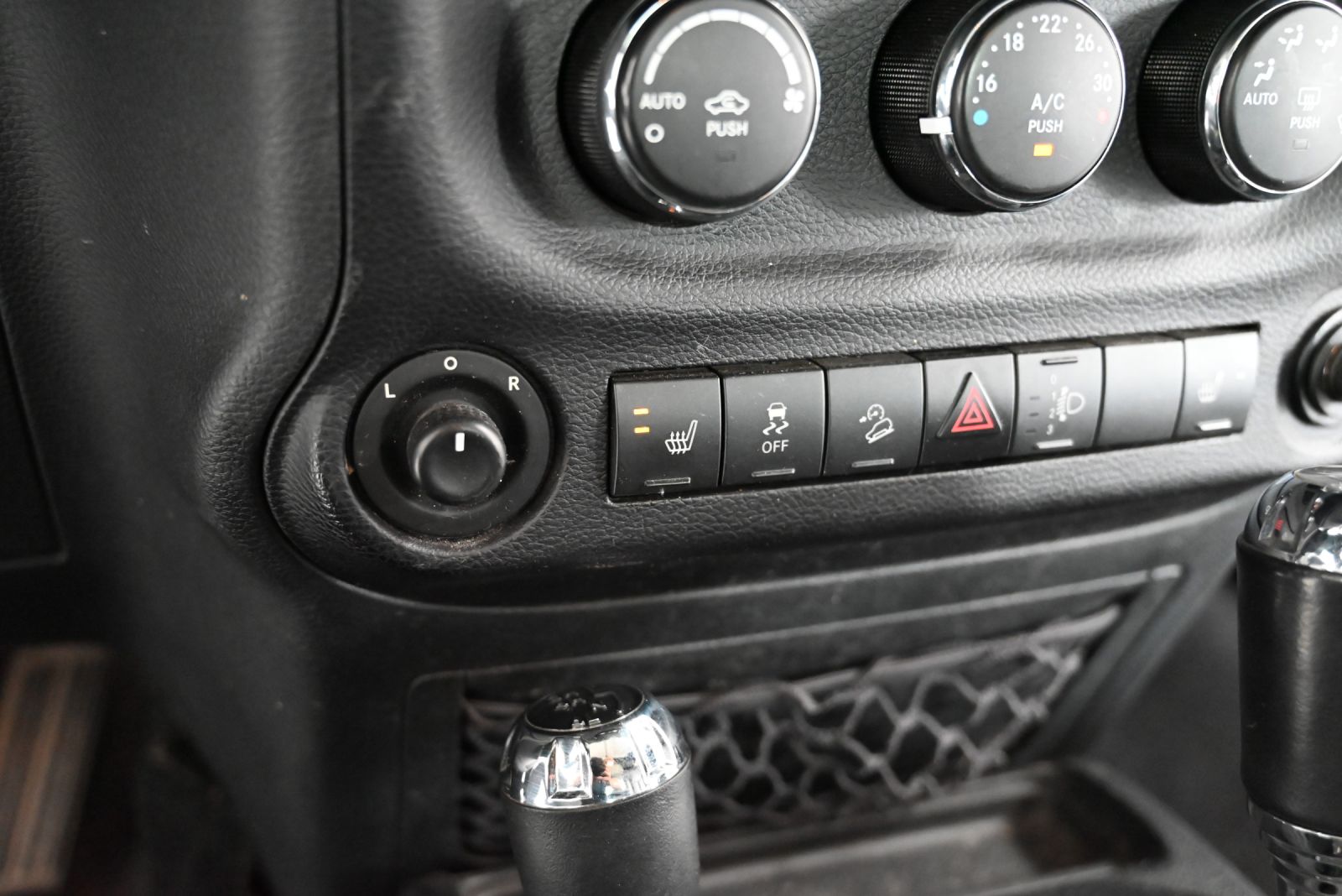 JNS Motors | EXPORT - Jeep Wrangler Sahara | 09/2016 | 133.000 km | Automaat | 2e eigenaar | BTW aftrekbaar 
