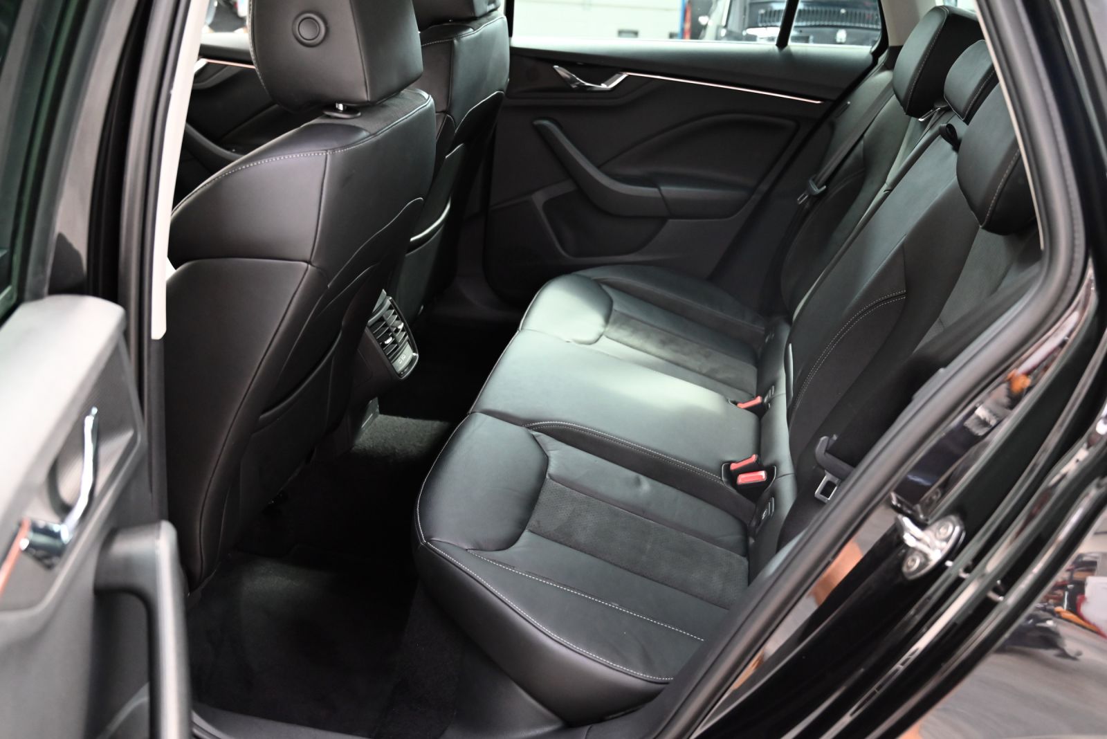 JNS Motors | Skoda Kamiq 1.0 TSI 81KW DSG CLEVER+ 2022