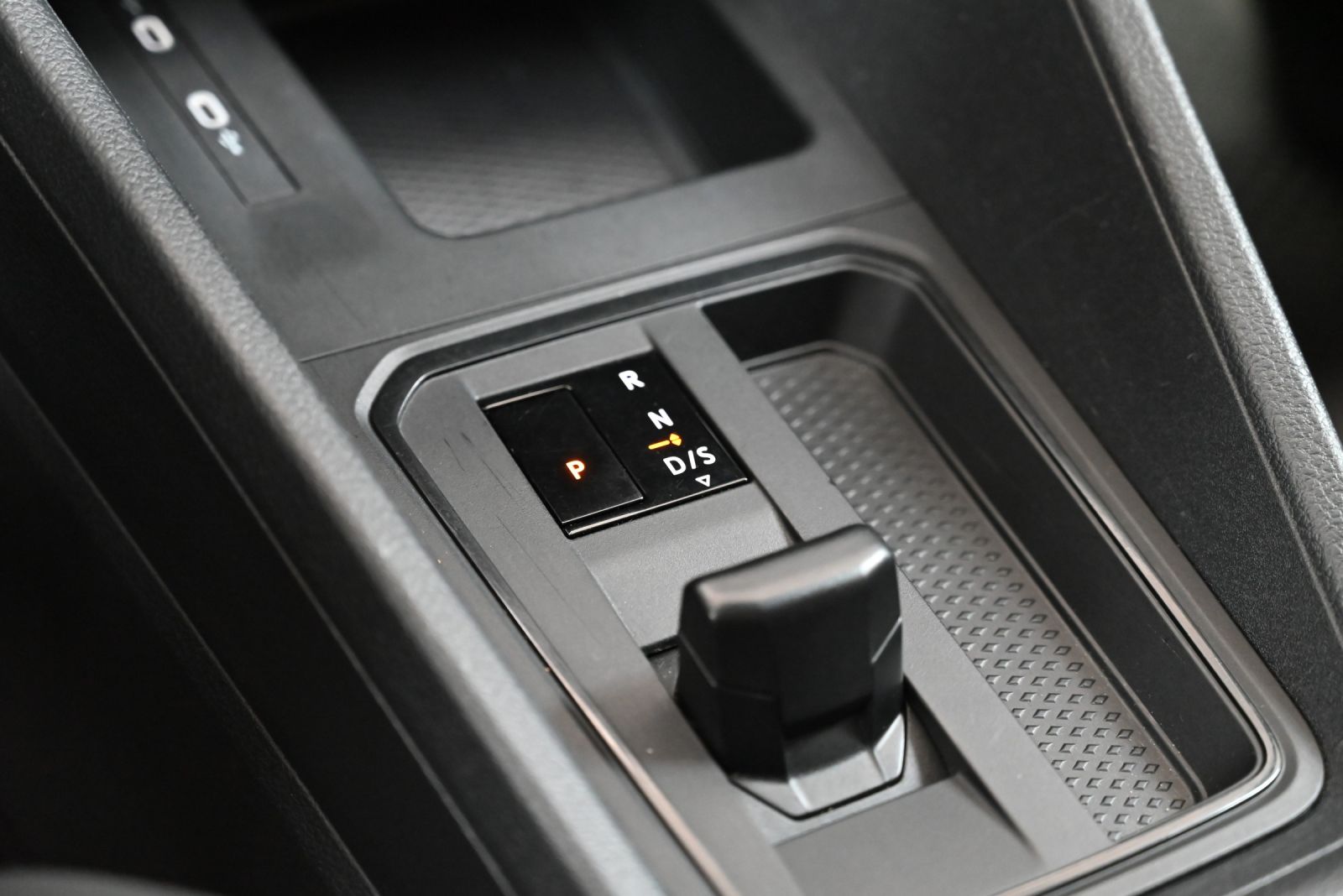 JNS Motors | Volkswagen Caddy Cargo 2021 DSG automaat