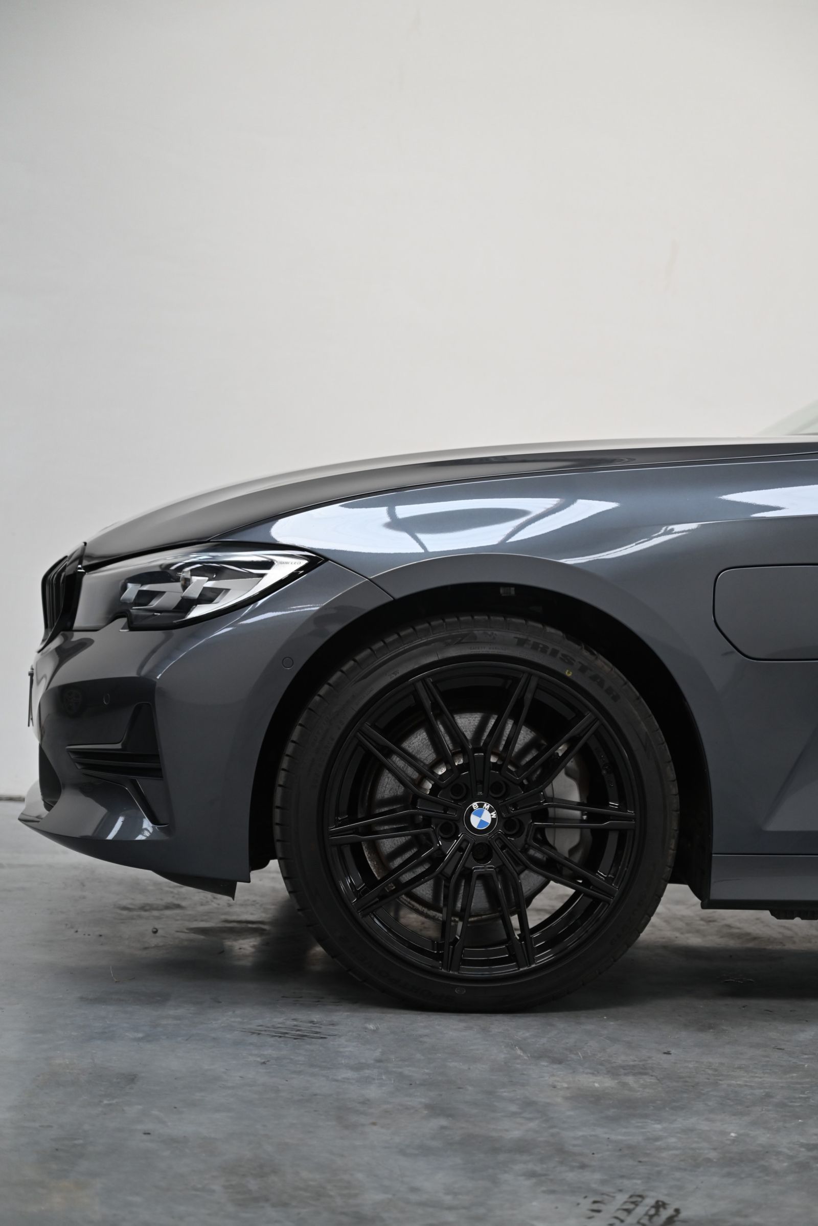 JNS Motors | BMW 330e touring Business 2021 Hybride