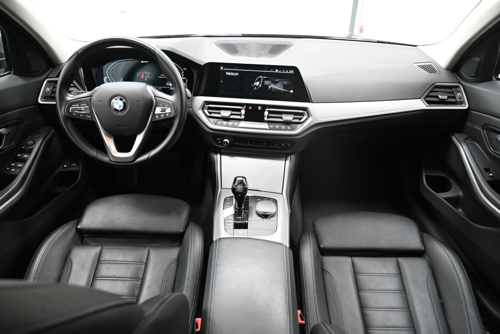 JNS Motors | BMW 330e touring Business 2021 Hybride