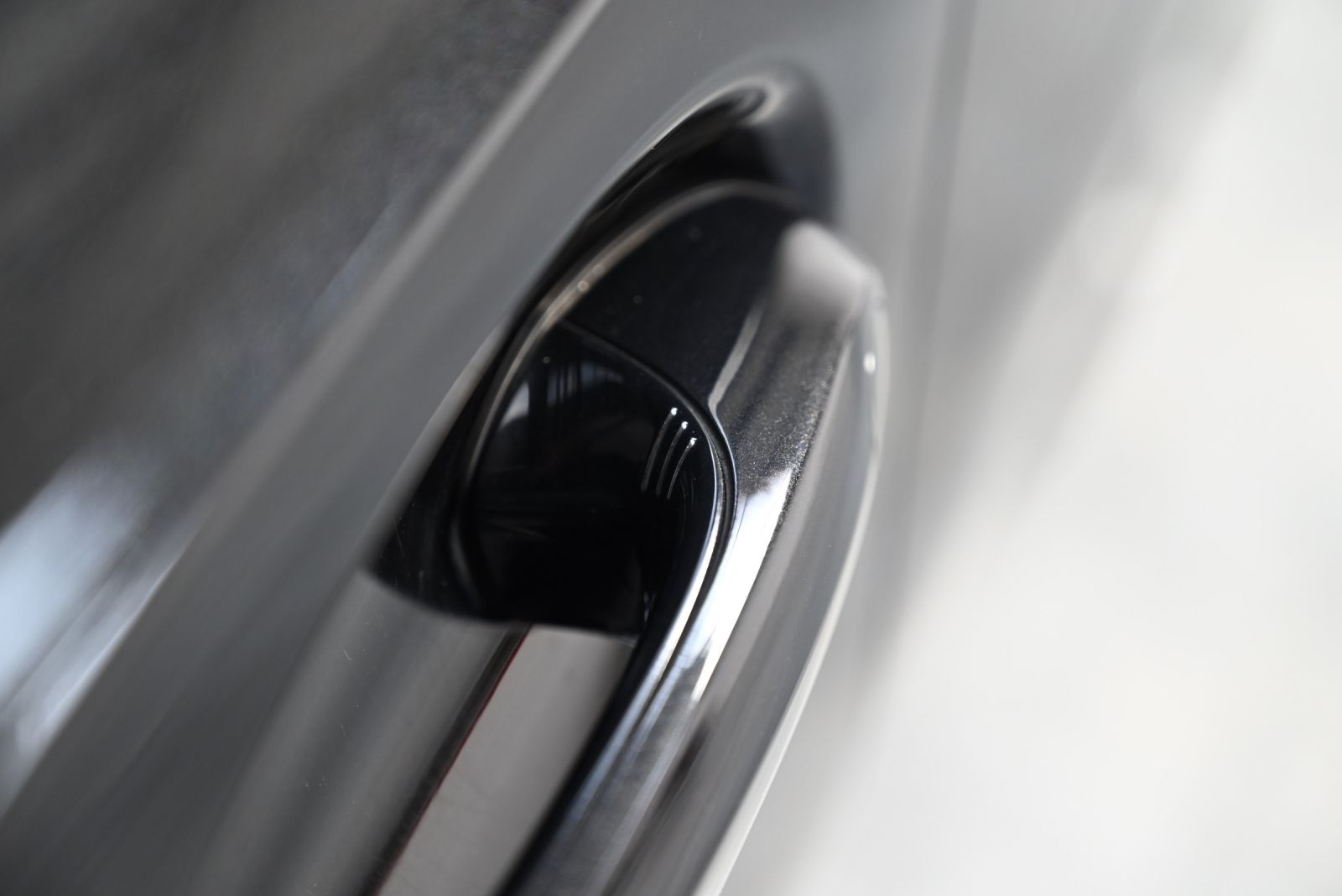 JNS Motors | BMW 330e Touring Plug-in Hybrid – 2022 – 57.000 km